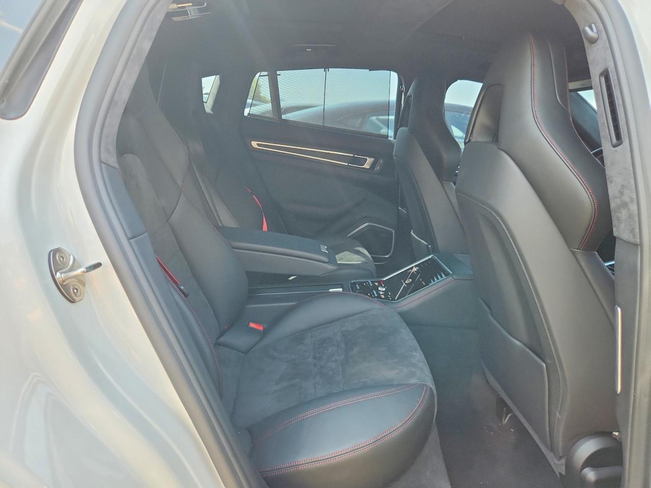 2022 Porsche Panamera Gts White vin: WP0AG2A74NL135480