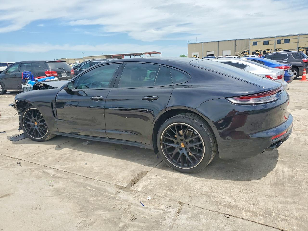 2022 Porsche Panamera Base Black vin: WP0AJ2A73NL100480