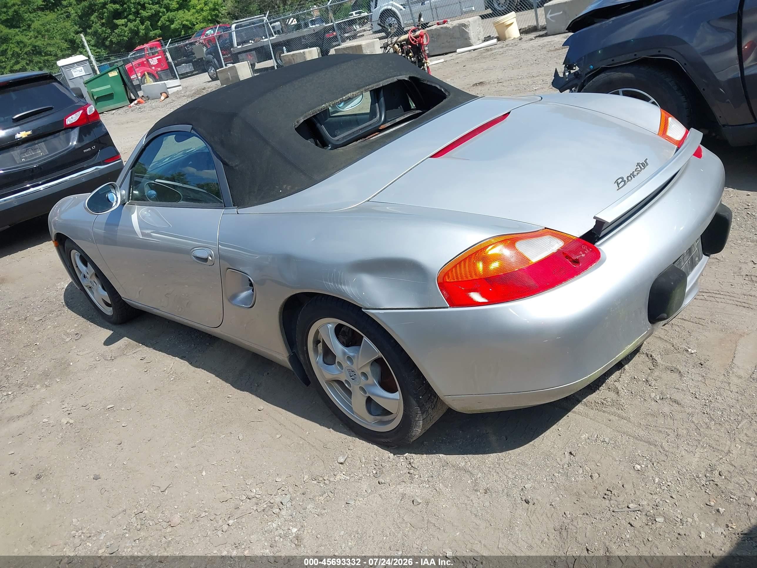 2002 Porsche Boxster   Silver vin: WP0CA29802U626092