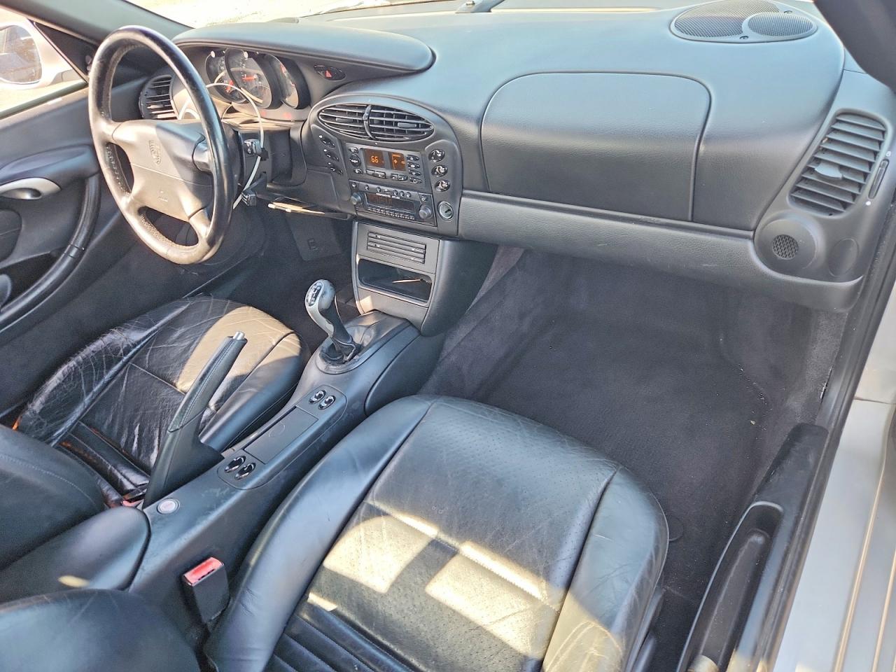 2000 Porsche Boxster Silver vin: WP0CA2981YU627616