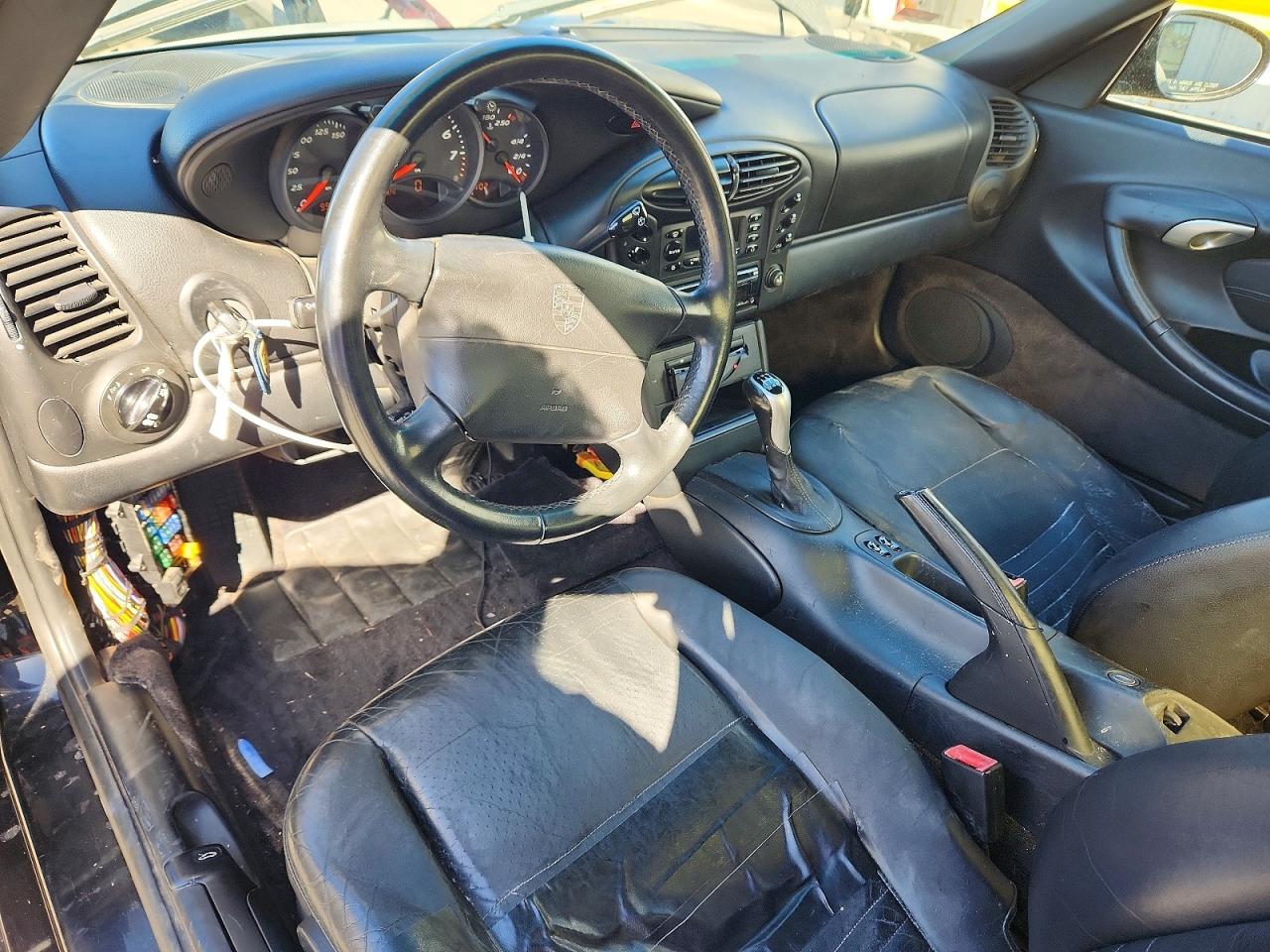 2000 Porsche Boxster Black vin: WP0CA2983YU622031