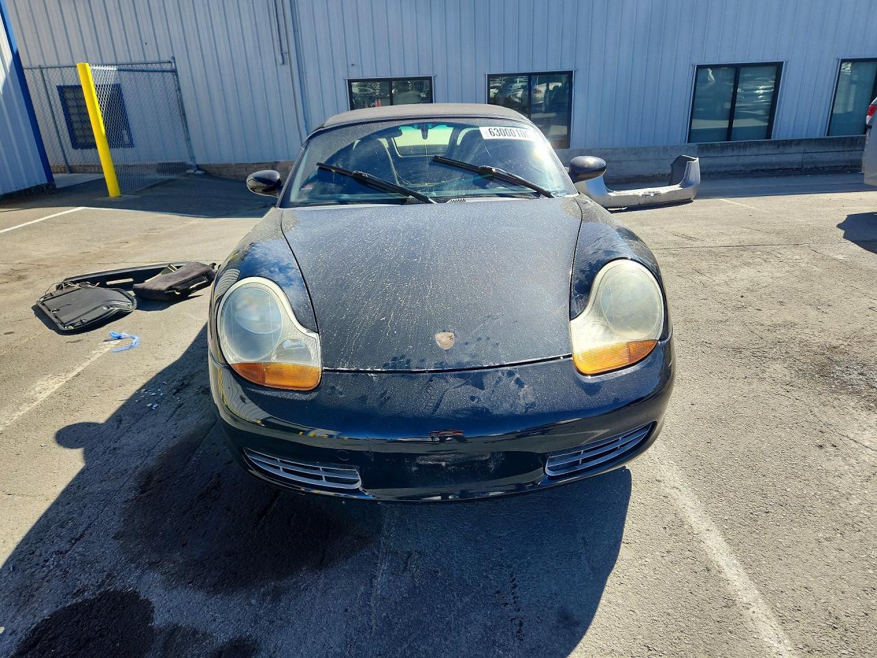 2000 Porsche Boxster Black vin: WP0CA2983YU622031