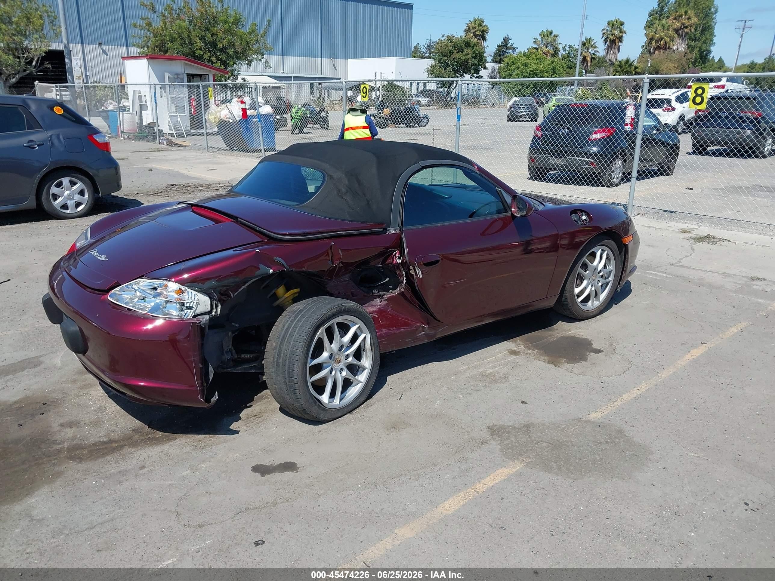 2003 Porsche Boxster   Burgundy vin: WP0CA29853U623819