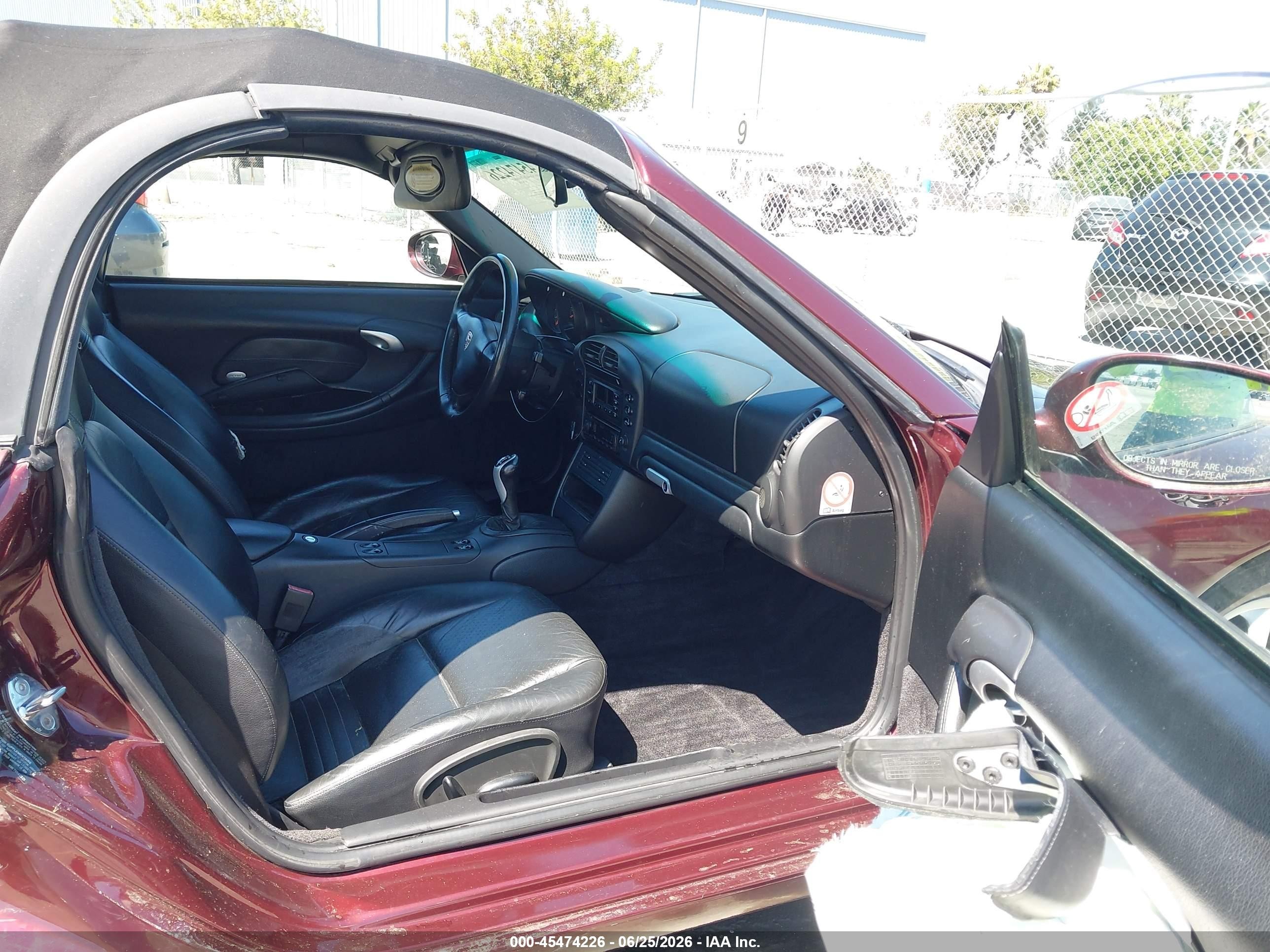 2003 Porsche Boxster   Burgundy vin: WP0CA29853U623819