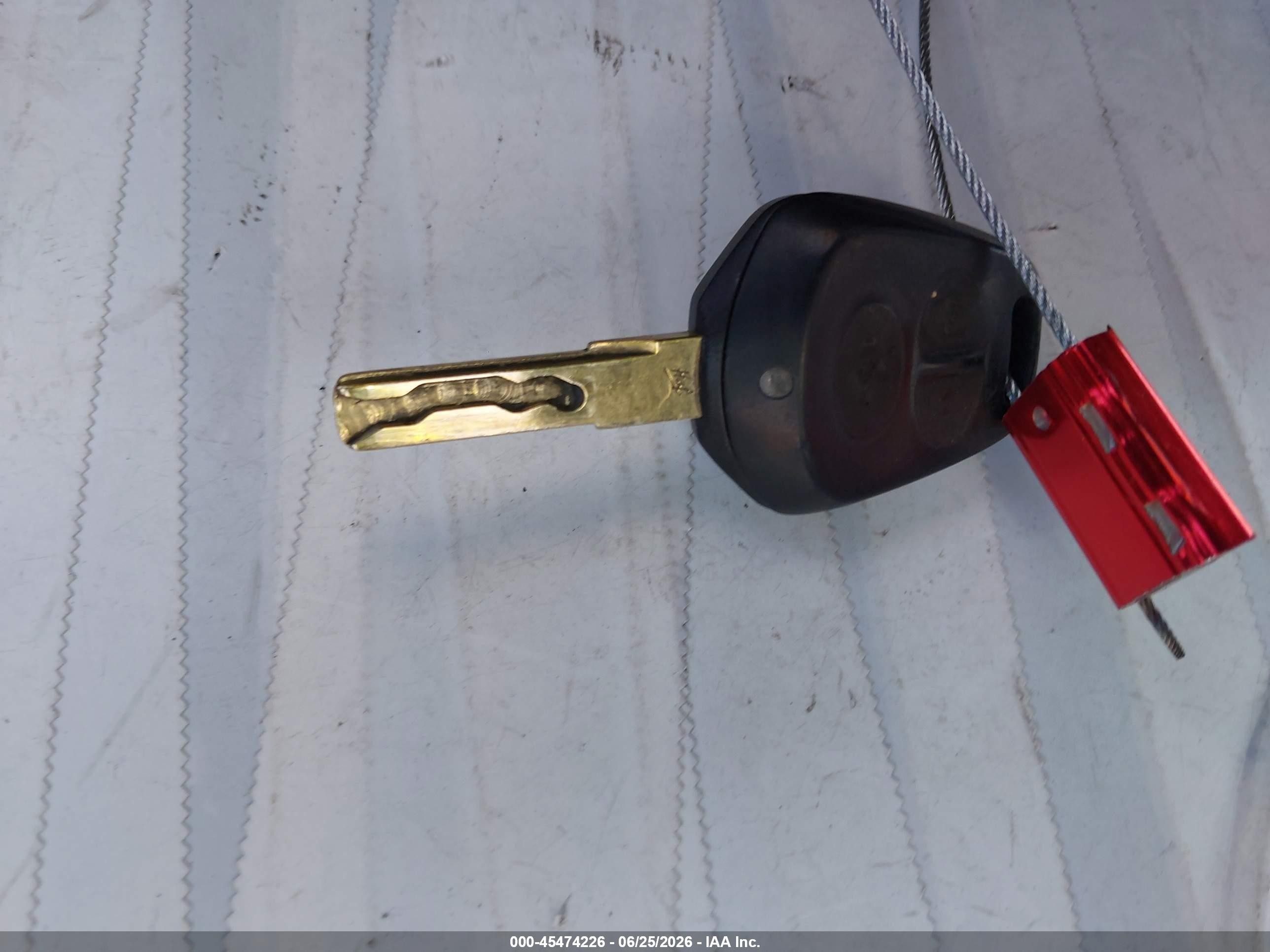 2003 Porsche Boxster   Burgundy vin: WP0CA29853U623819