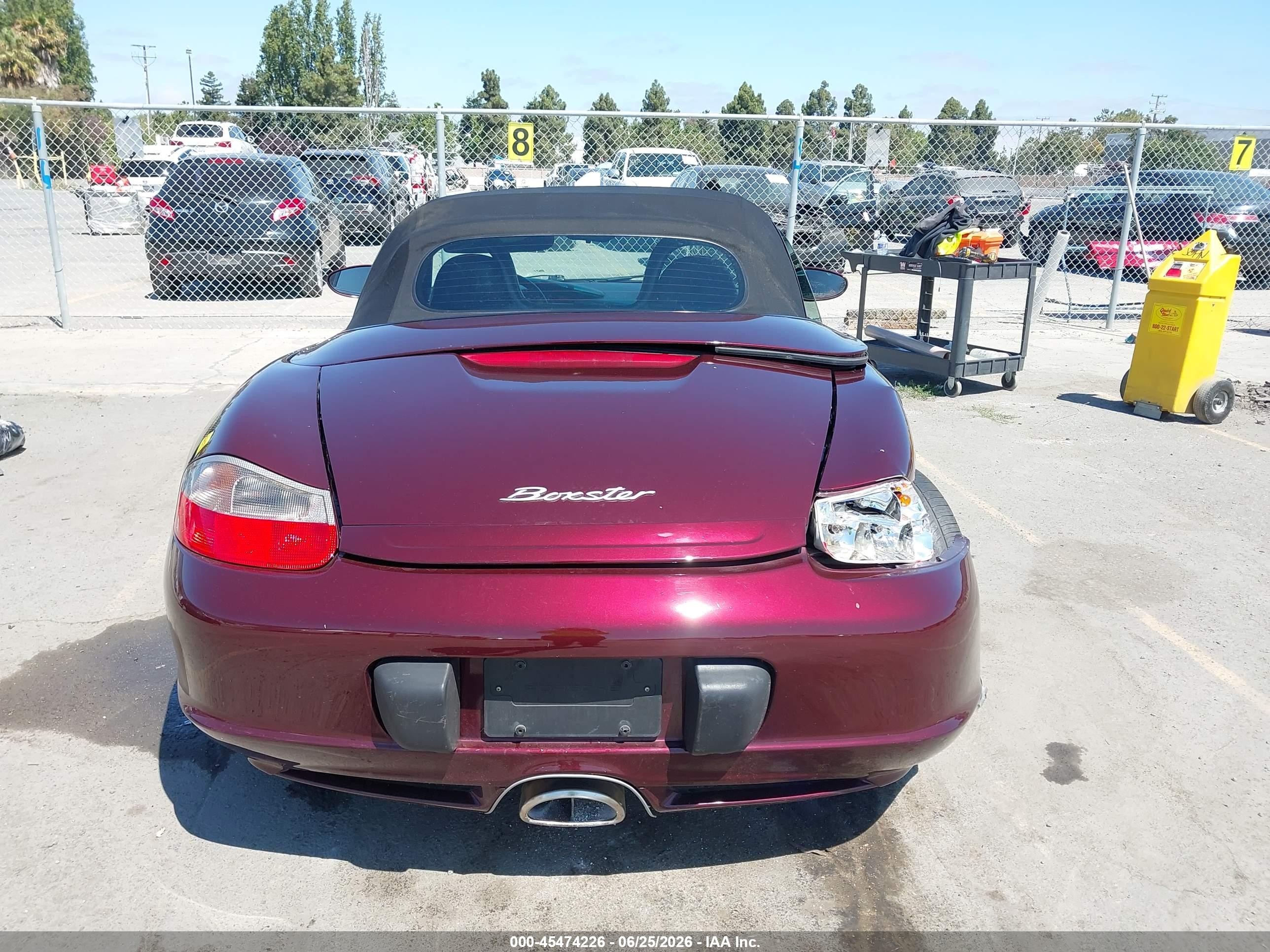 2003 Porsche Boxster   Burgundy vin: WP0CA29853U623819