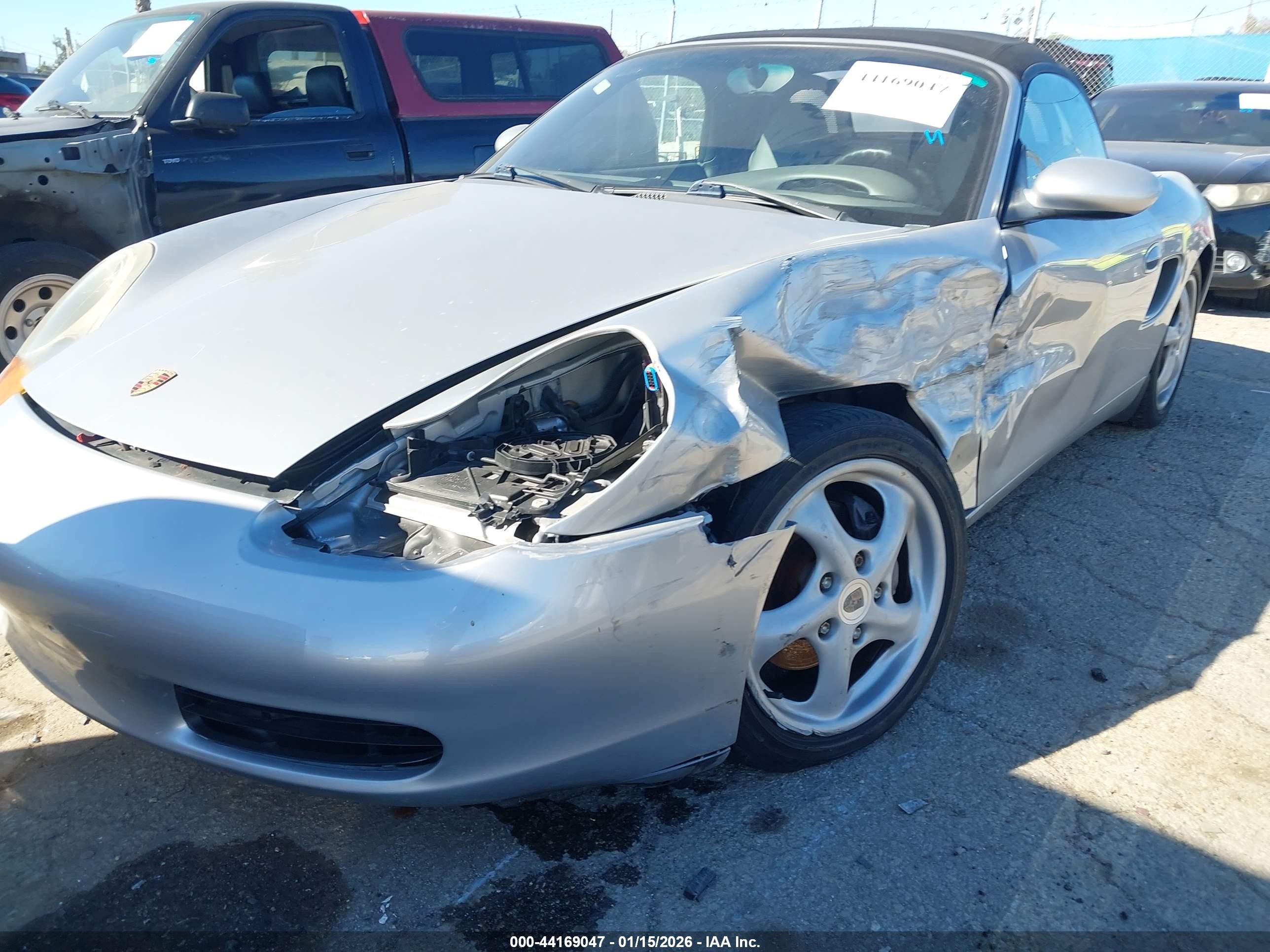 1999 Porsche Boxster   Silver vin: WP0CA2985XU620618