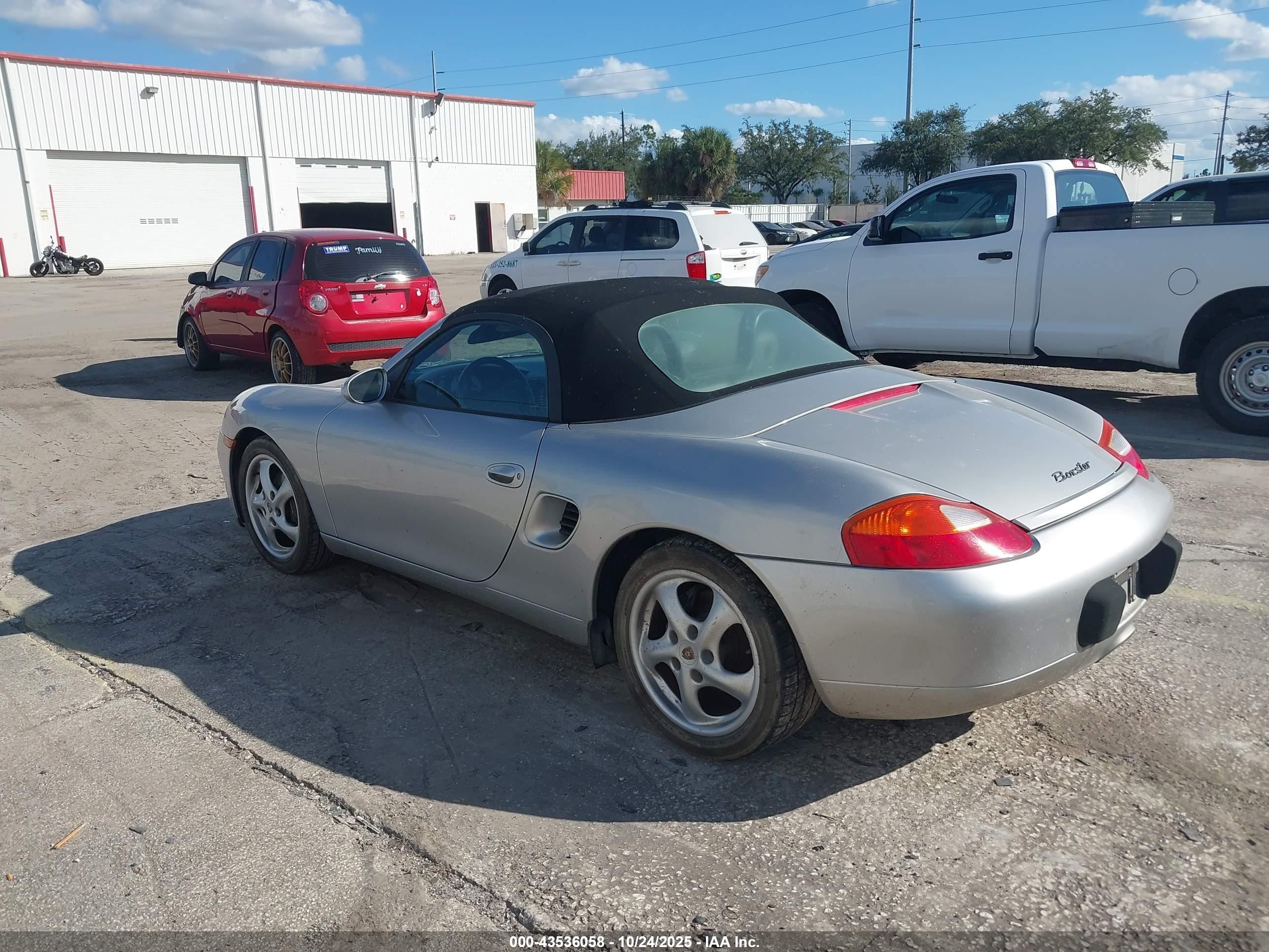 1999 Porsche Boxster   Silver vin: WP0CA2985XU628203