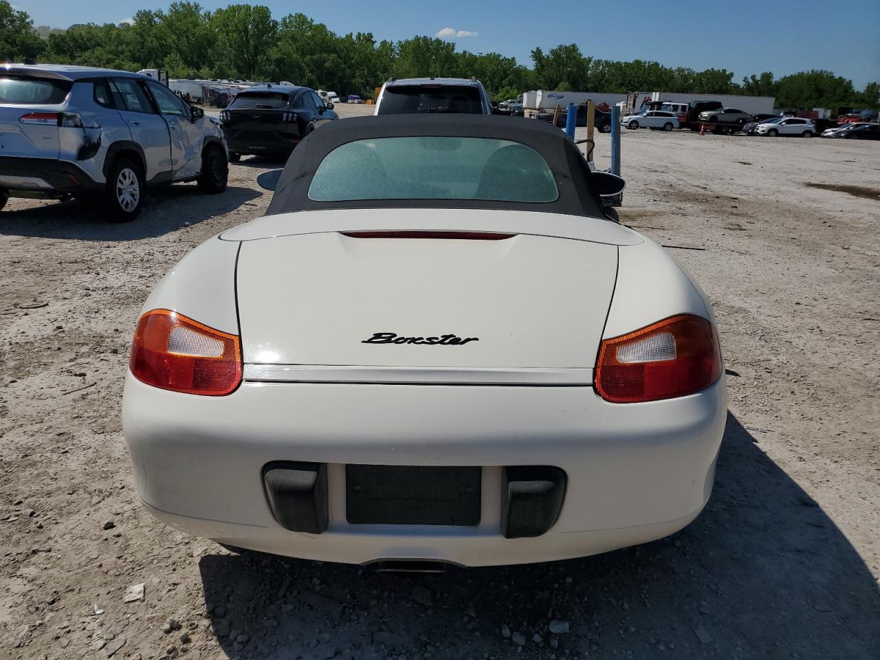 2001 Porsche Boxster Cream vin: WP0CA29861U624720