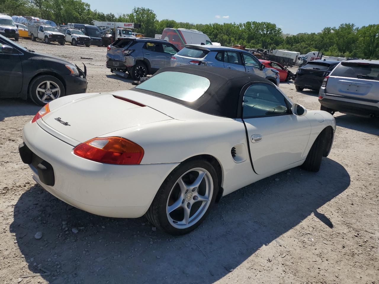 2001 Porsche Boxster Cream vin: WP0CA29861U624720