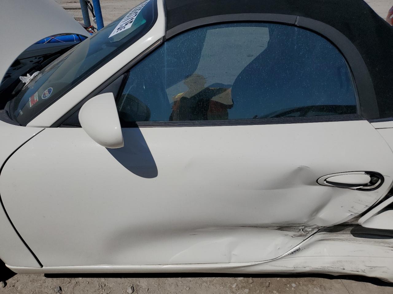 2001 Porsche Boxster Cream vin: WP0CA29861U624720
