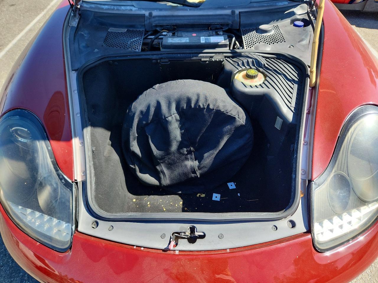 2001 Porsche Boxster Red vin: WP0CA29861U625575