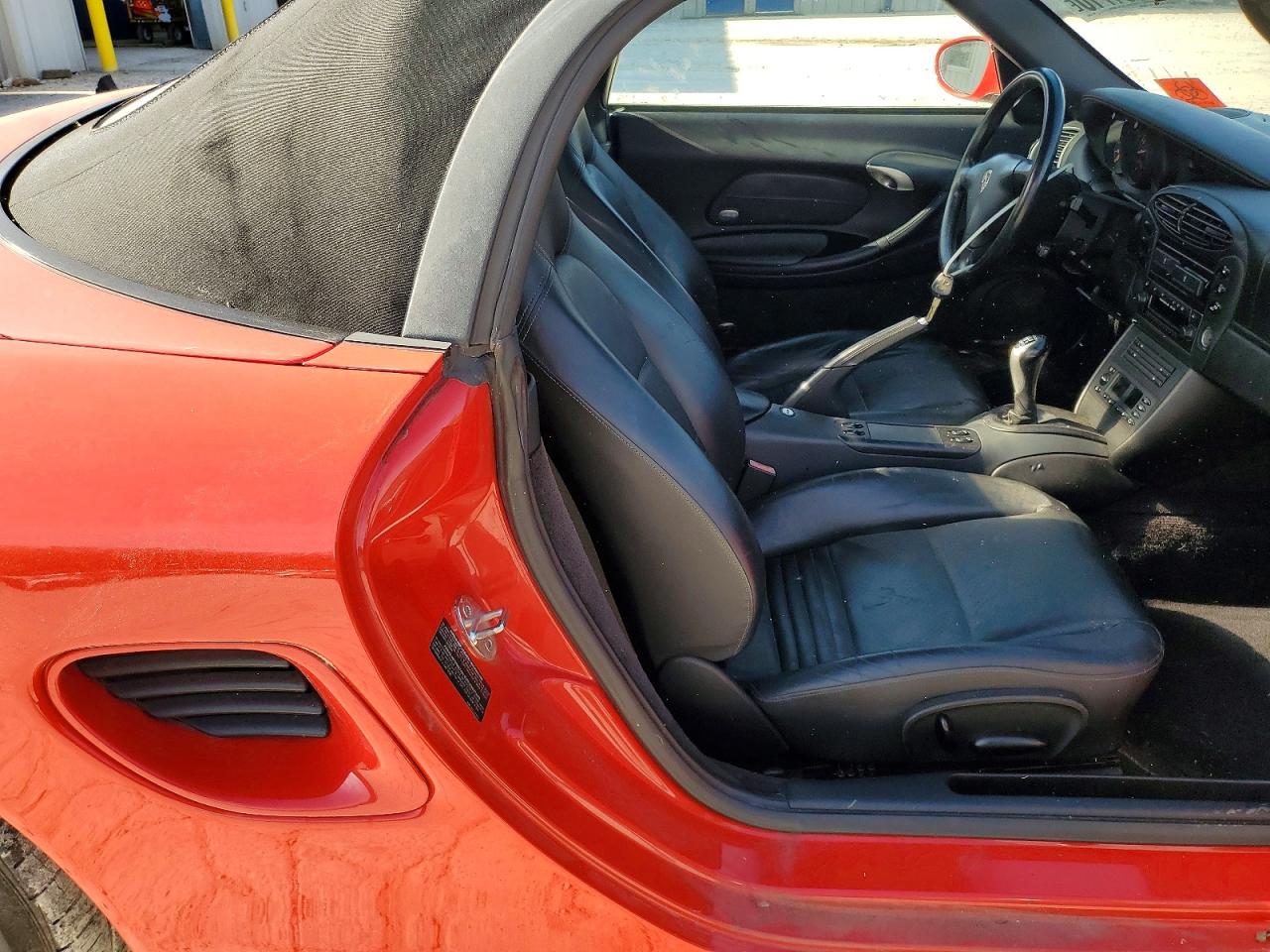 2002 Porsche Boxster Red vin: WP0CA29862U620846