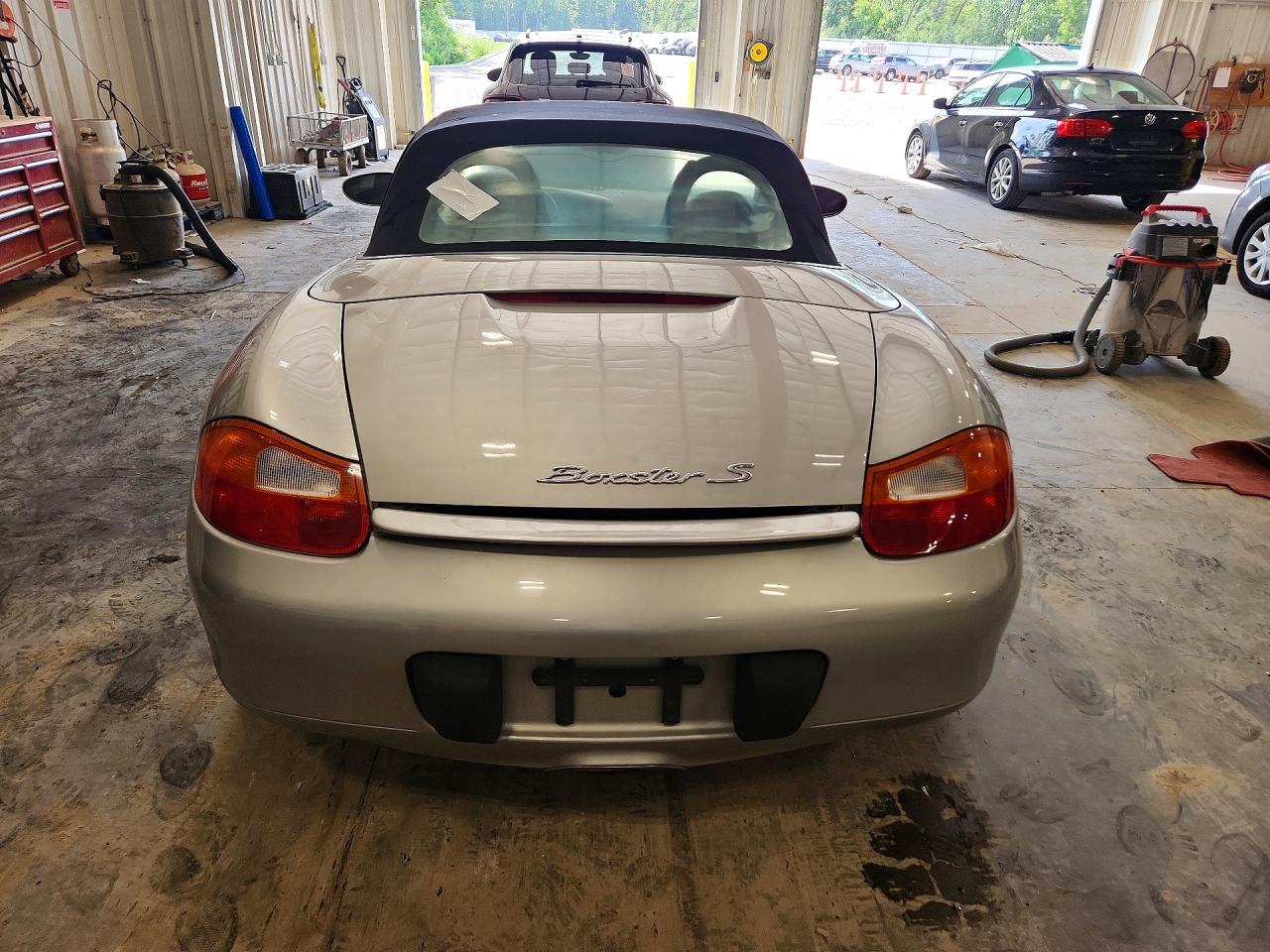 1999 Porsche Boxster Silver vin: WP0CA2986XU628338