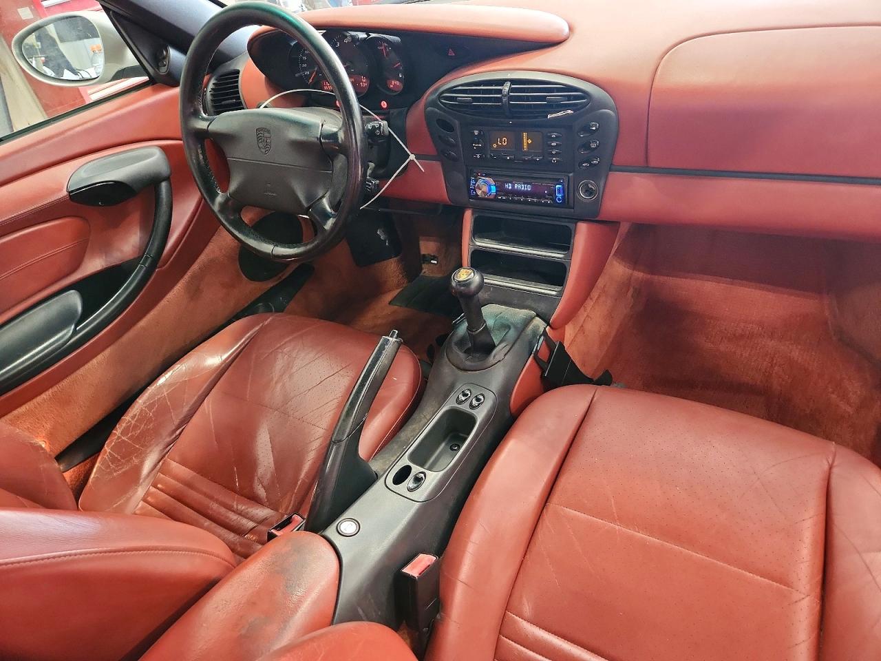 1999 Porsche Boxster Silver vin: WP0CA2986XU628338