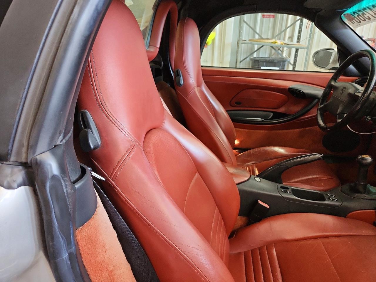 1999 Porsche Boxster Silver vin: WP0CA2986XU628338