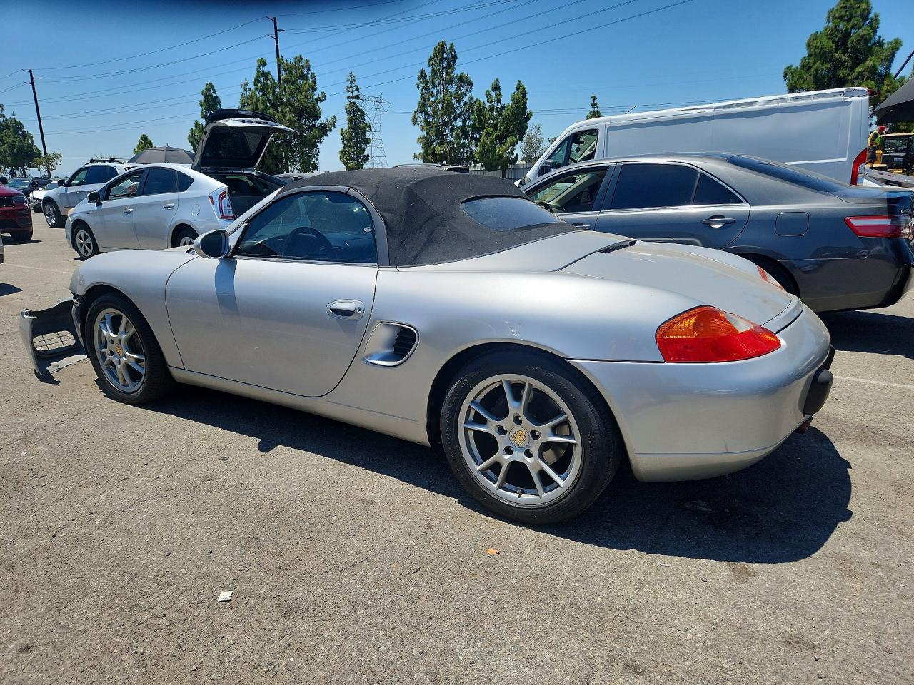 2000 Porsche Boxster Silver vin: WP0CA2986YU623755