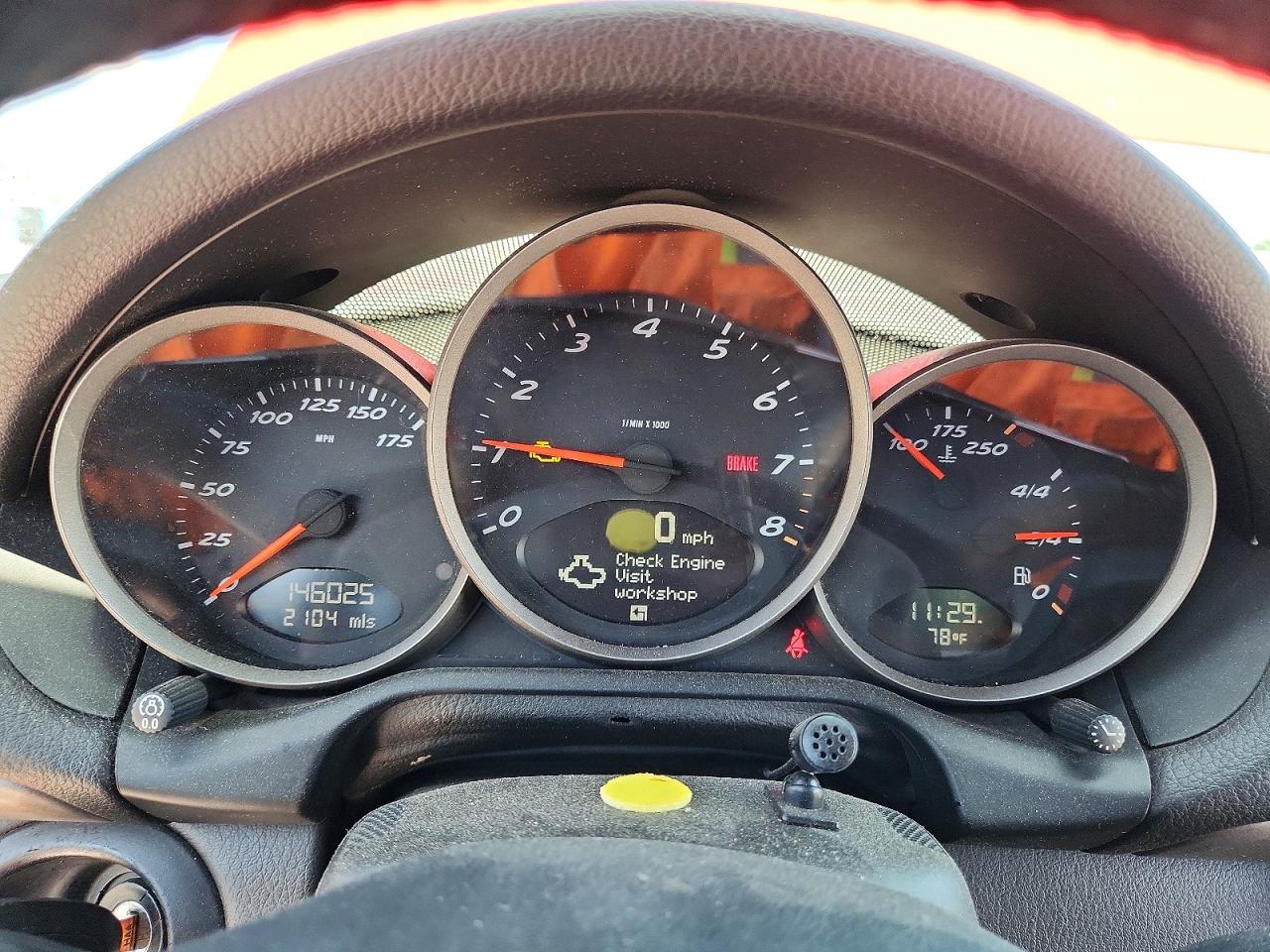 2005 Porsche Boxster Red vin: WP0CA29875U712990