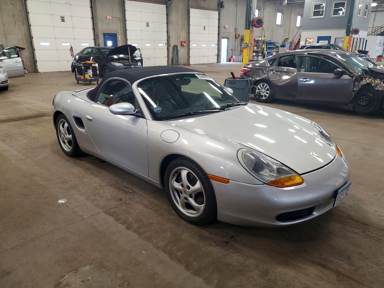 1998 Porsche Boxster Silver vin: WP0CA2987WU620358