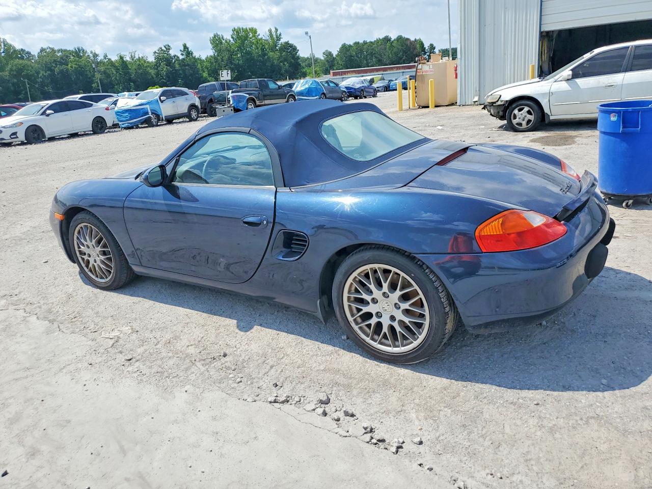 2000 Porsche Boxster Blue vin: WP0CA2987YU627958