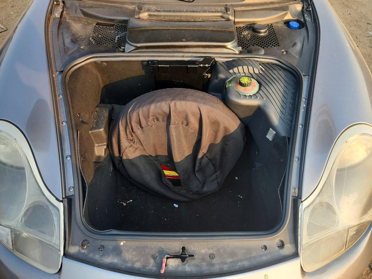 2004 Porsche Boxster Gray vin: WP0CA29884U620673