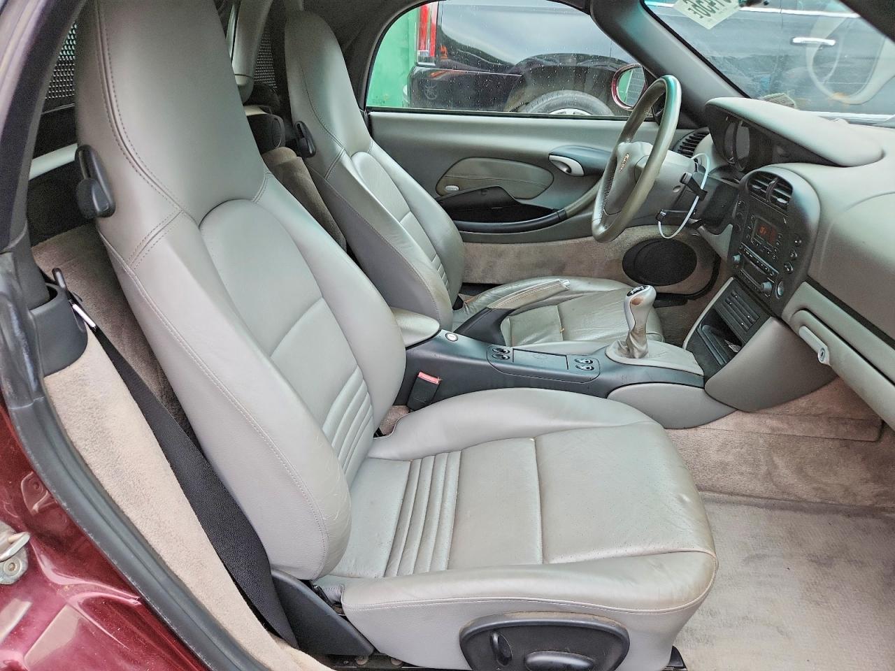 2004 Porsche Boxster Burgundy vin: WP0CA29894S620399