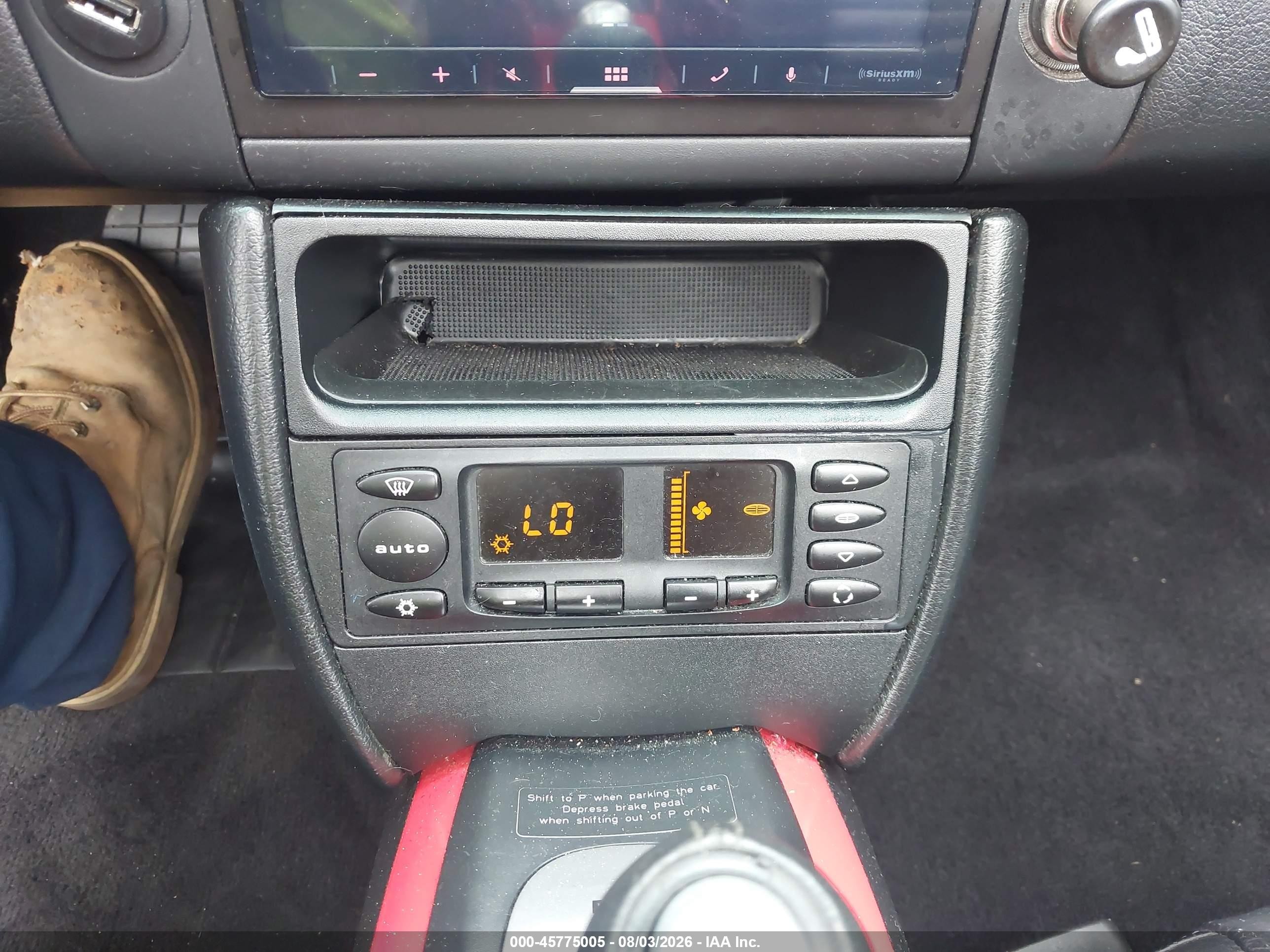 2002 Porsche Boxster Red vin: WP0CA298X2U620431