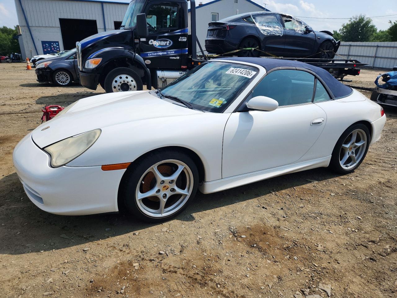 2004 Porsche 911 Carrera White vin: WP0CA29924S652510