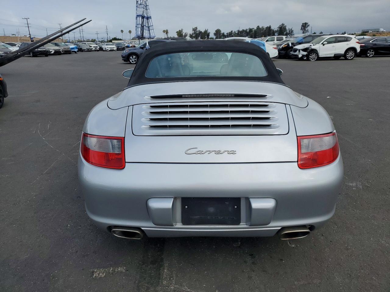 2007 Porsche 911 New Generation Carrera Cabriolet Silver vin: WP0CA29937S765922