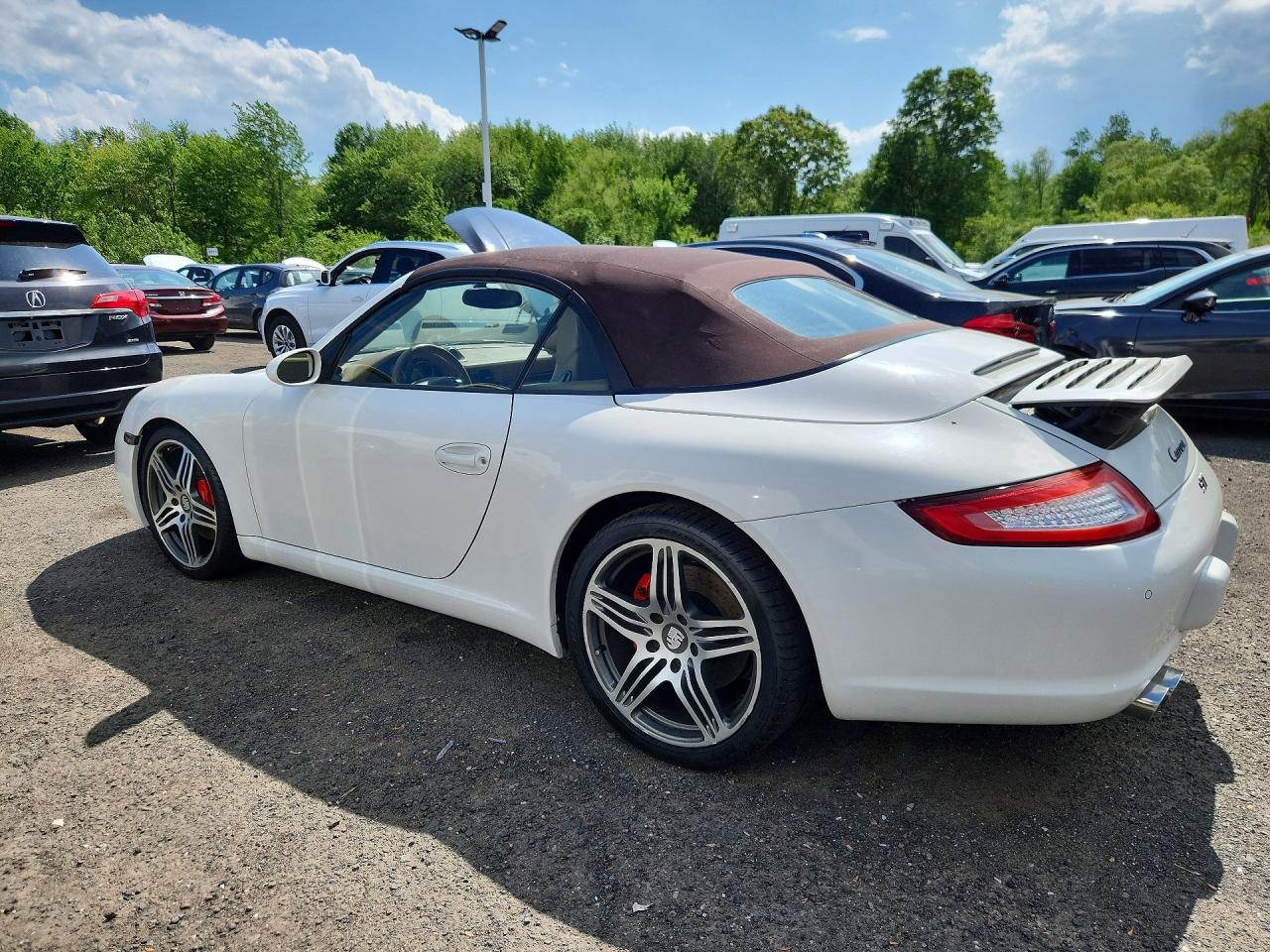 2005 Porsche 911 New Generation Carrera Cabriolet White vin: WP0CA29945S755302