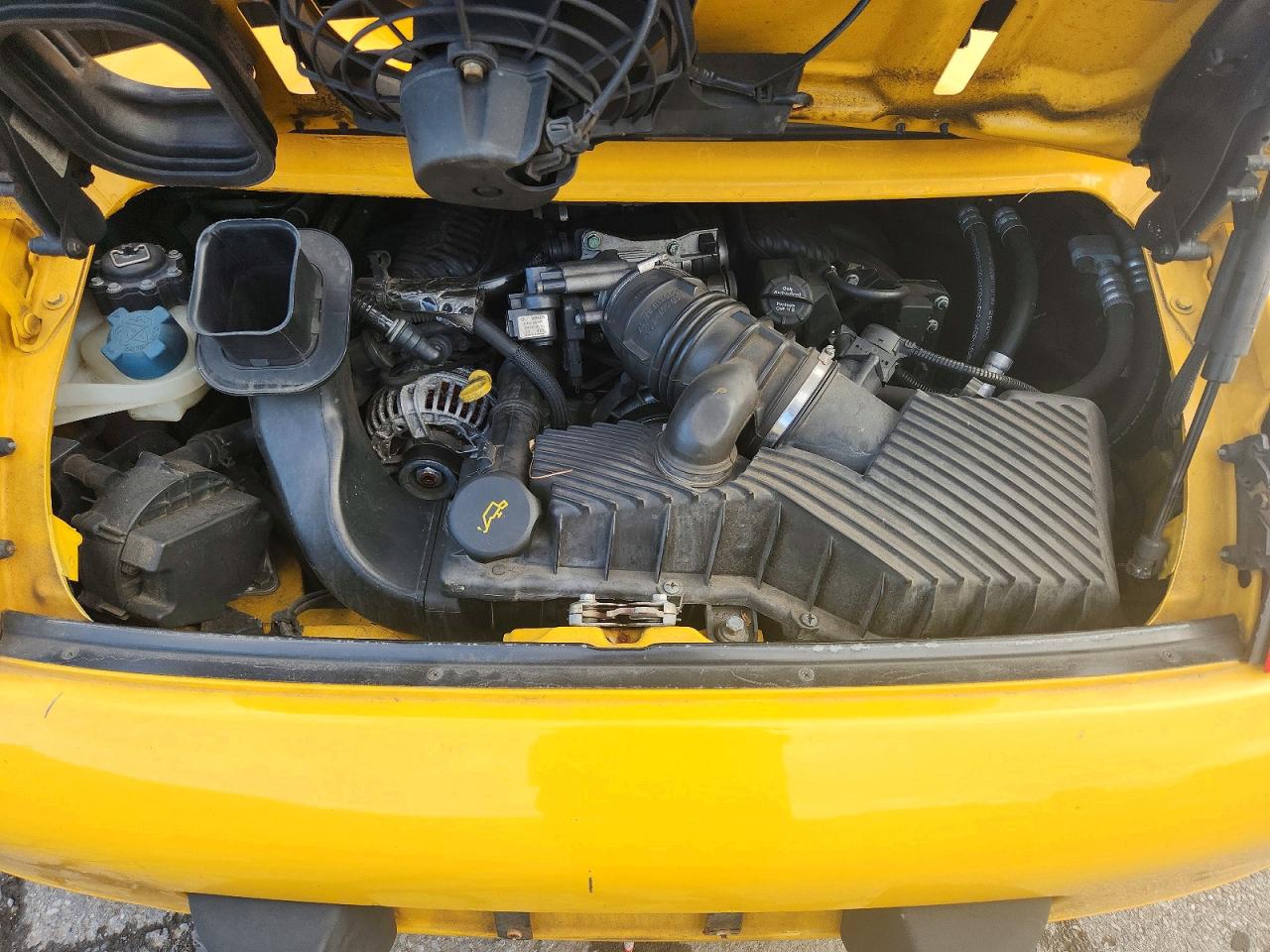 1999 Porsche 911 Carrera Yellow vin: WP0CA2994XS652917
