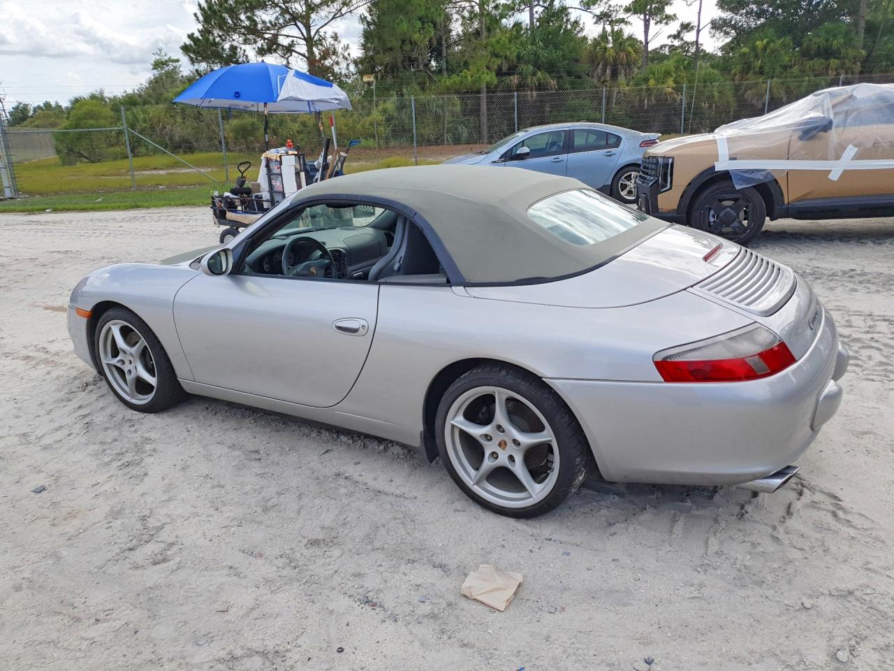 2004 Porsche 911 Carrera Silver vin: WP0CA29974S651708