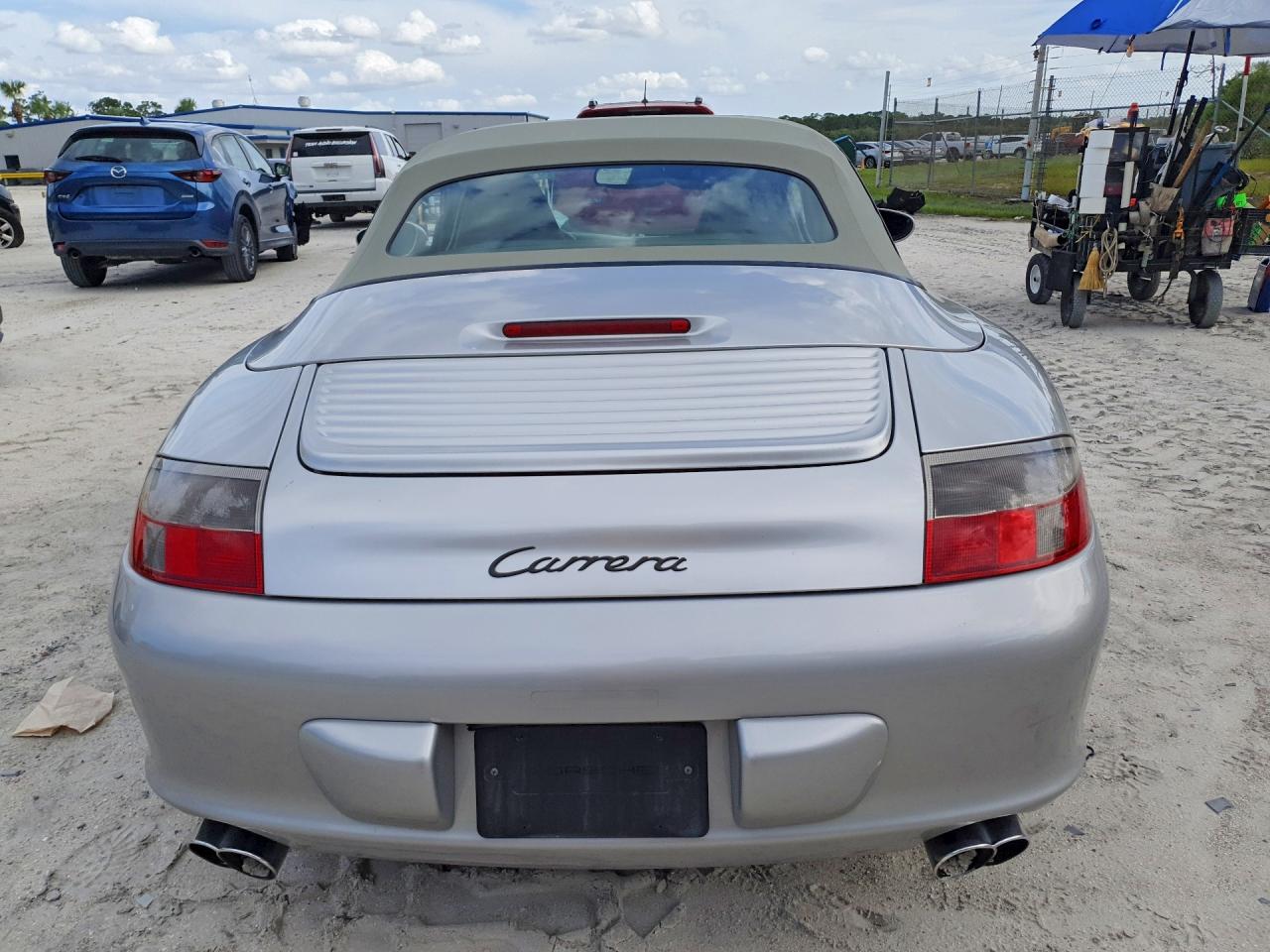 2004 Porsche 911 Carrera Silver vin: WP0CA29974S651708