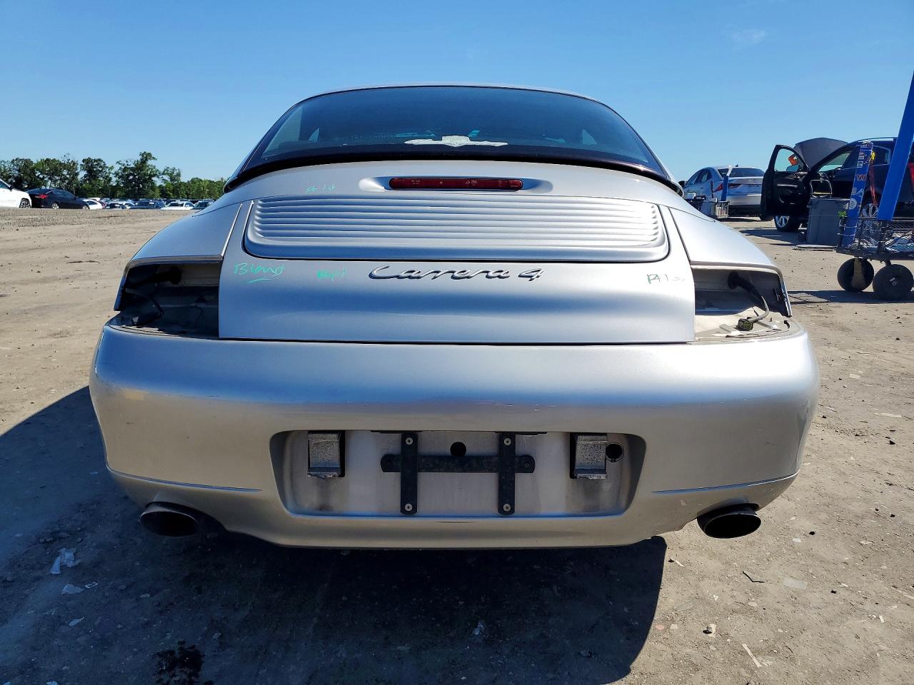 1999 Porsche 911 Carrera Silver vin: WP0CA2998XS653116