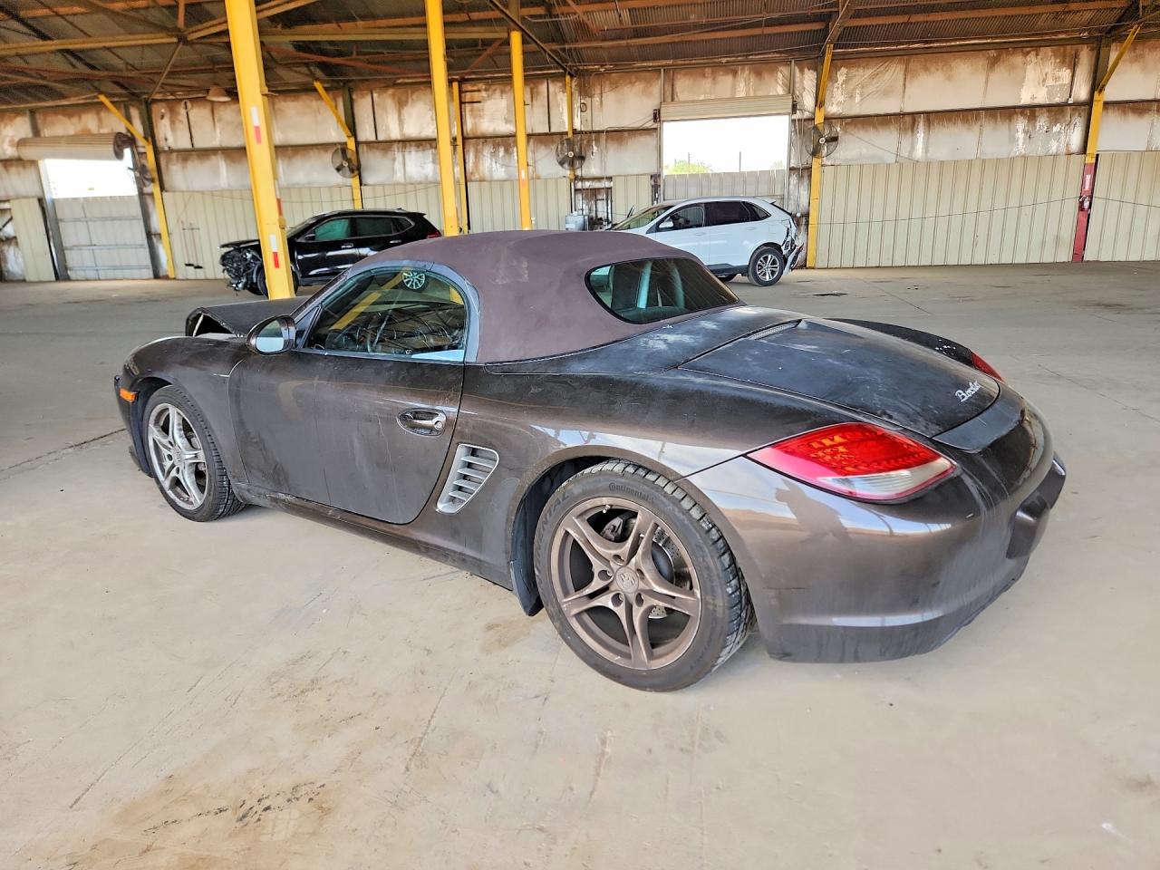 2011 Porsche Boxster Brown vin: WP0CA2A81BU710238