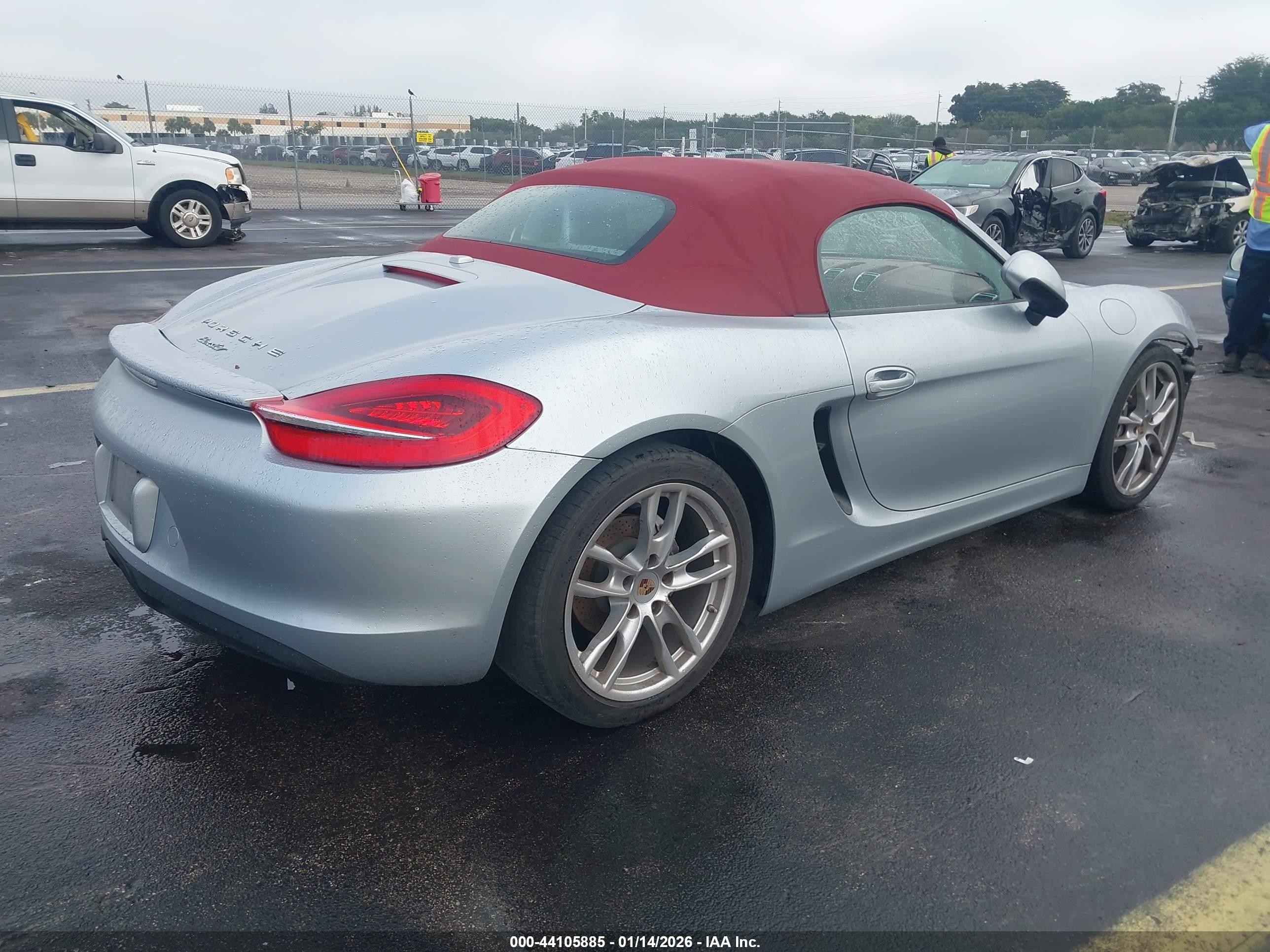 2014 Porsche Boxster   Silver vin: WP0CA2A81ES120153