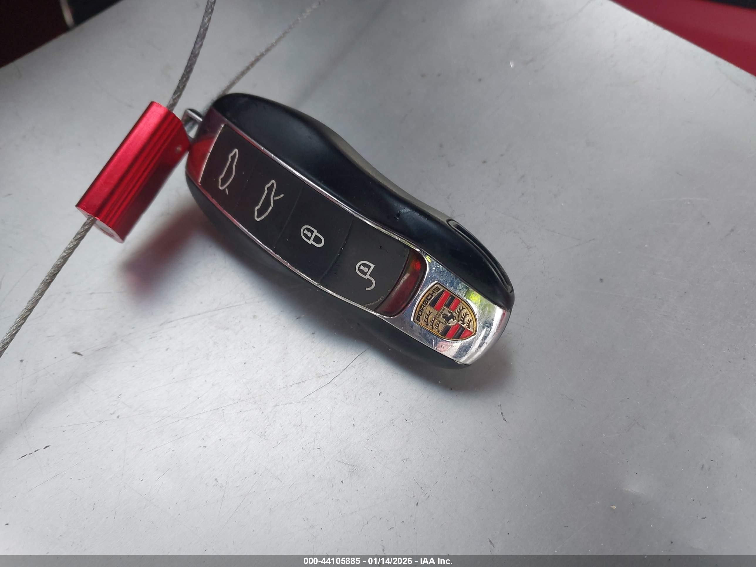 2014 Porsche Boxster   Silver vin: WP0CA2A81ES120153