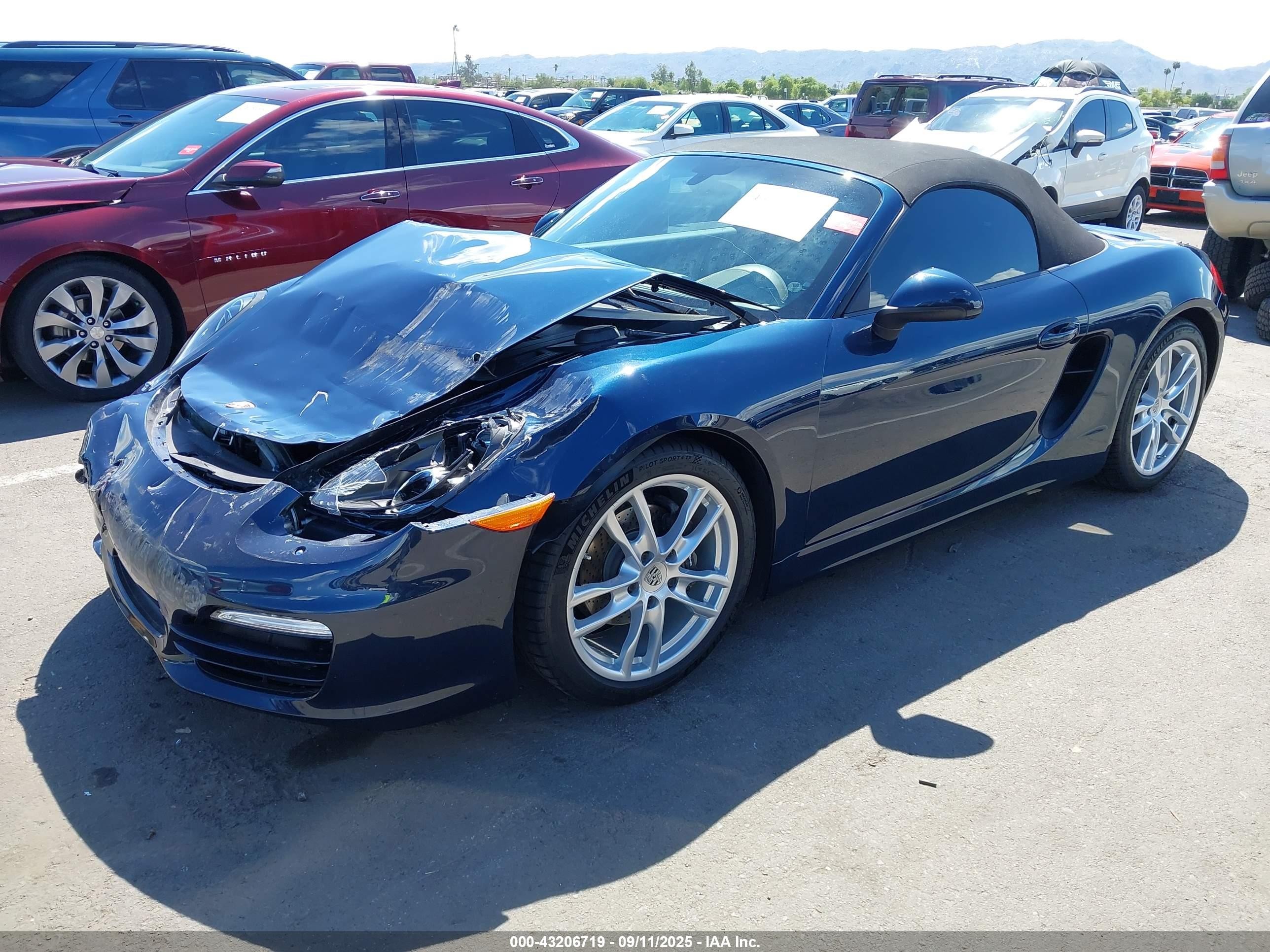 2014 Porsche Boxster   Blue vin: WP0CA2A81ES121027
