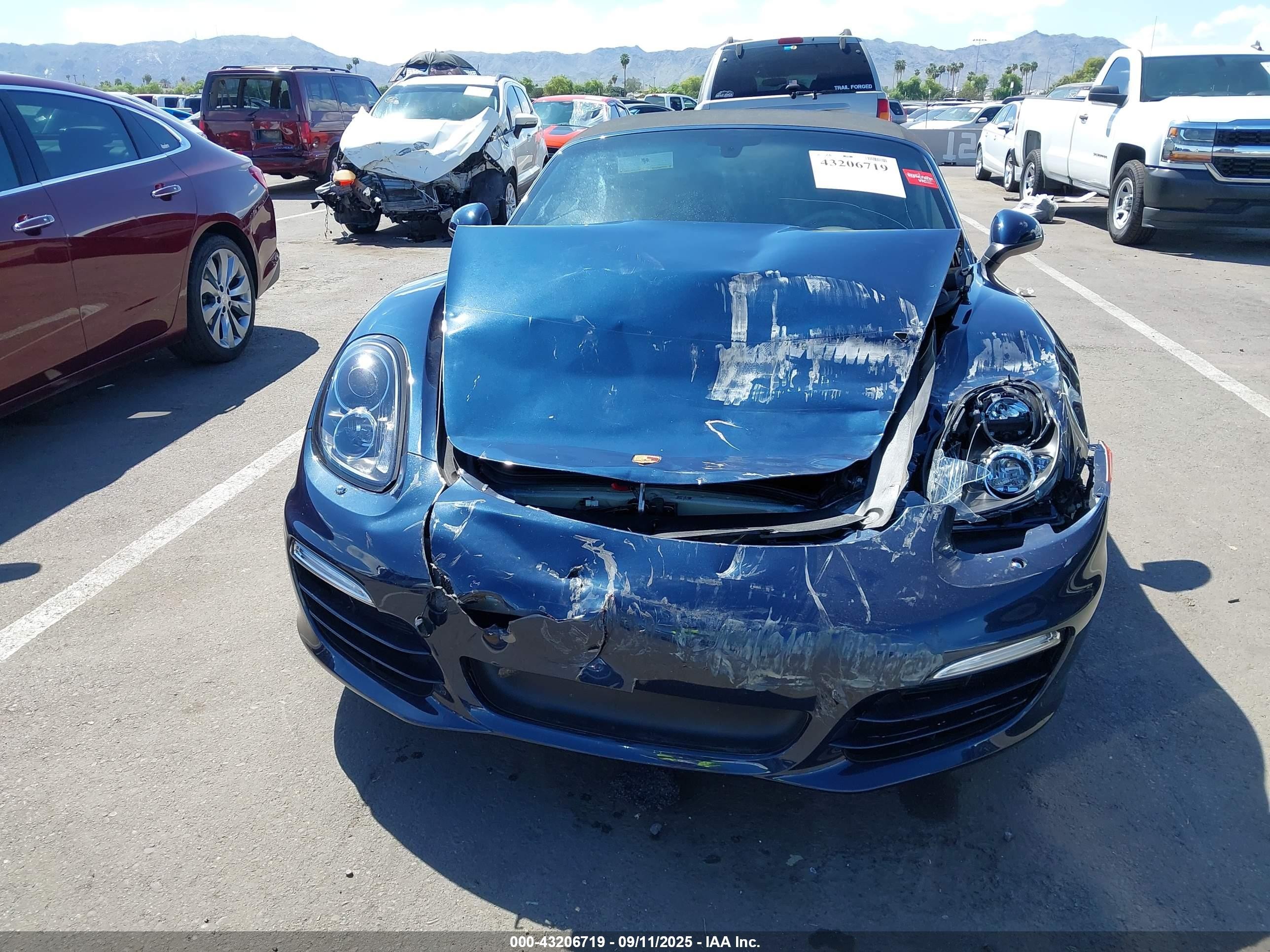 2014 Porsche Boxster   Blue vin: WP0CA2A81ES121027