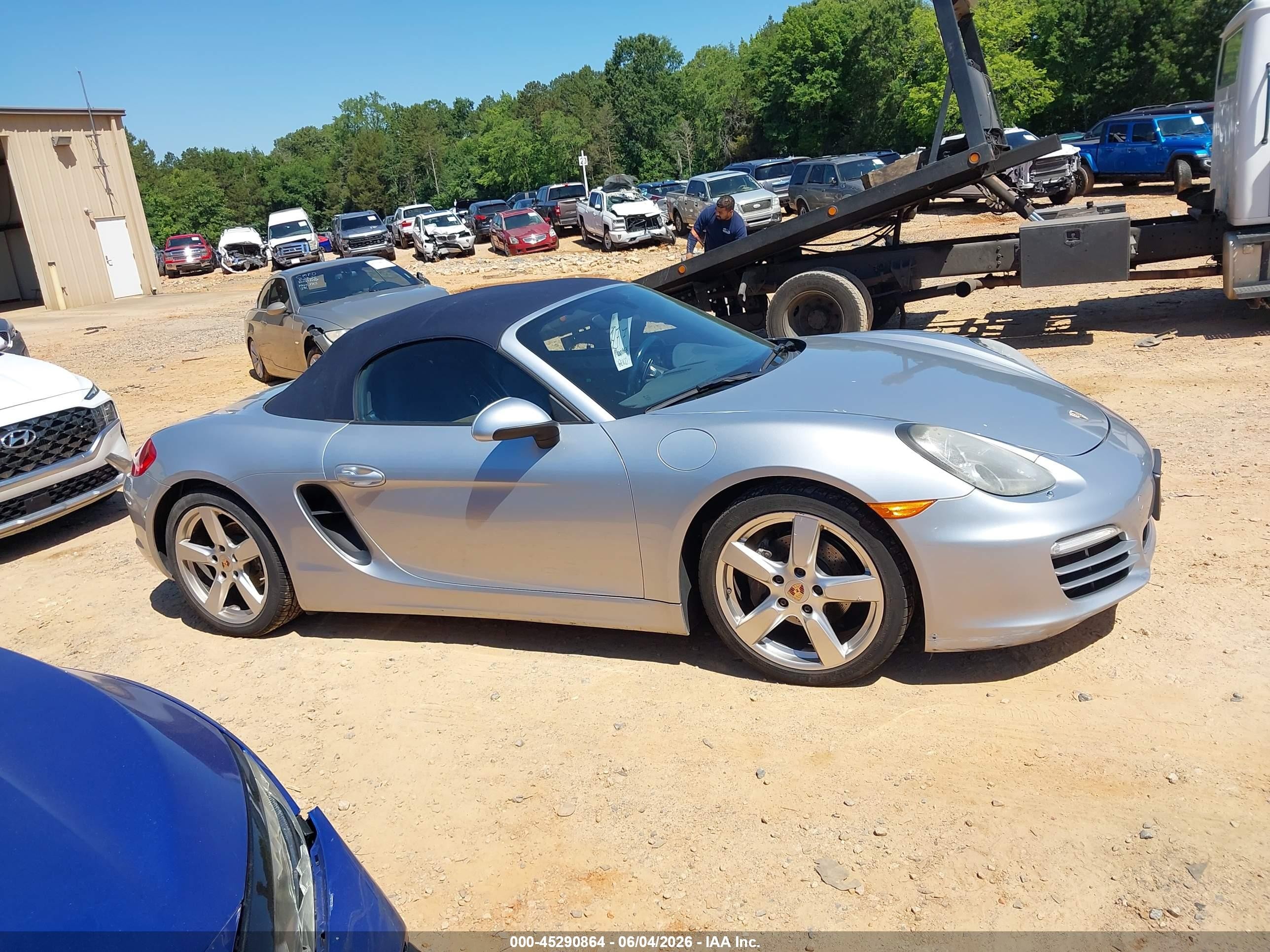 2014 Porsche Boxster   Silver vin: WP0CA2A81ES121948