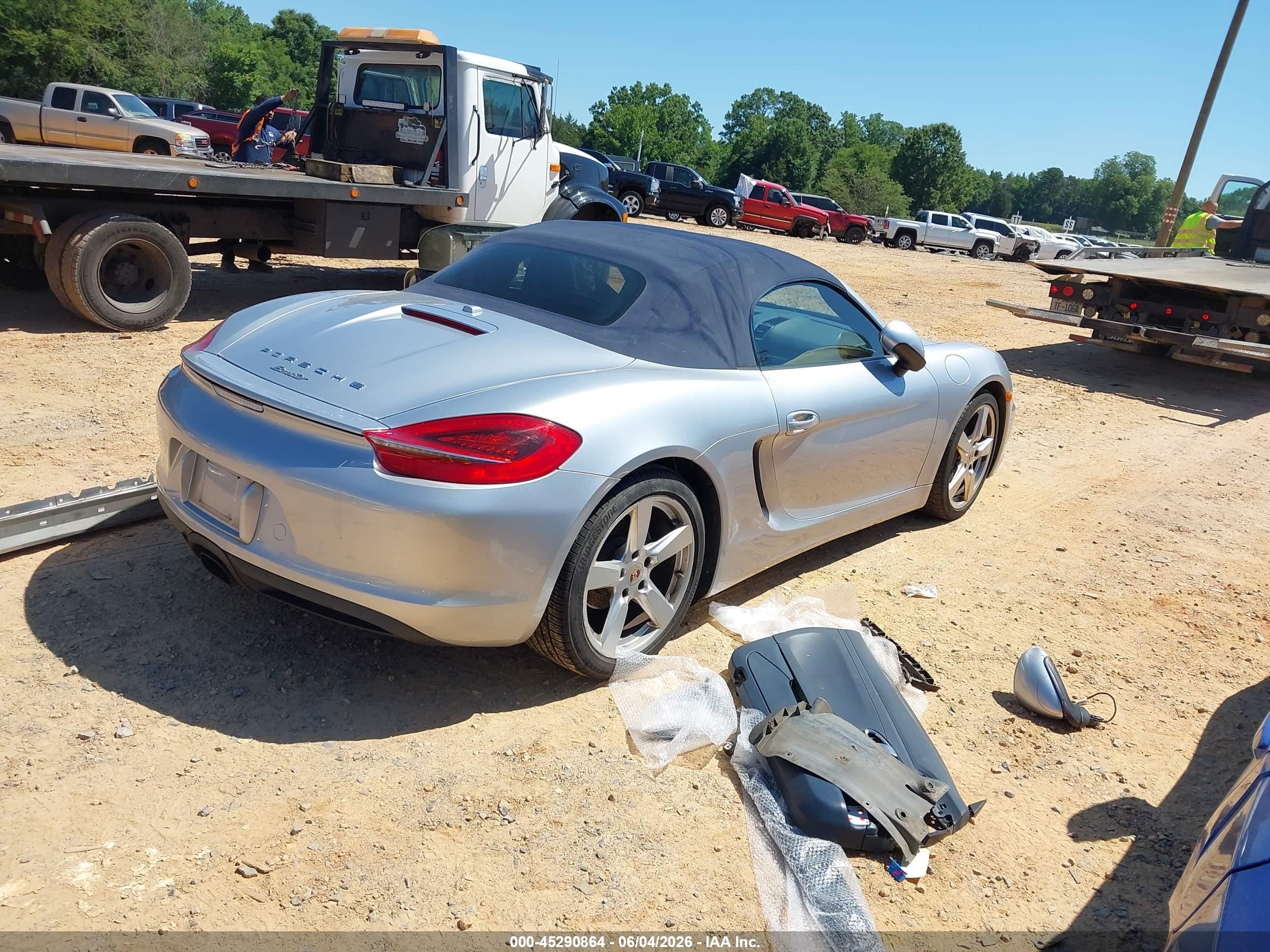 2014 Porsche Boxster   Silver vin: WP0CA2A81ES121948