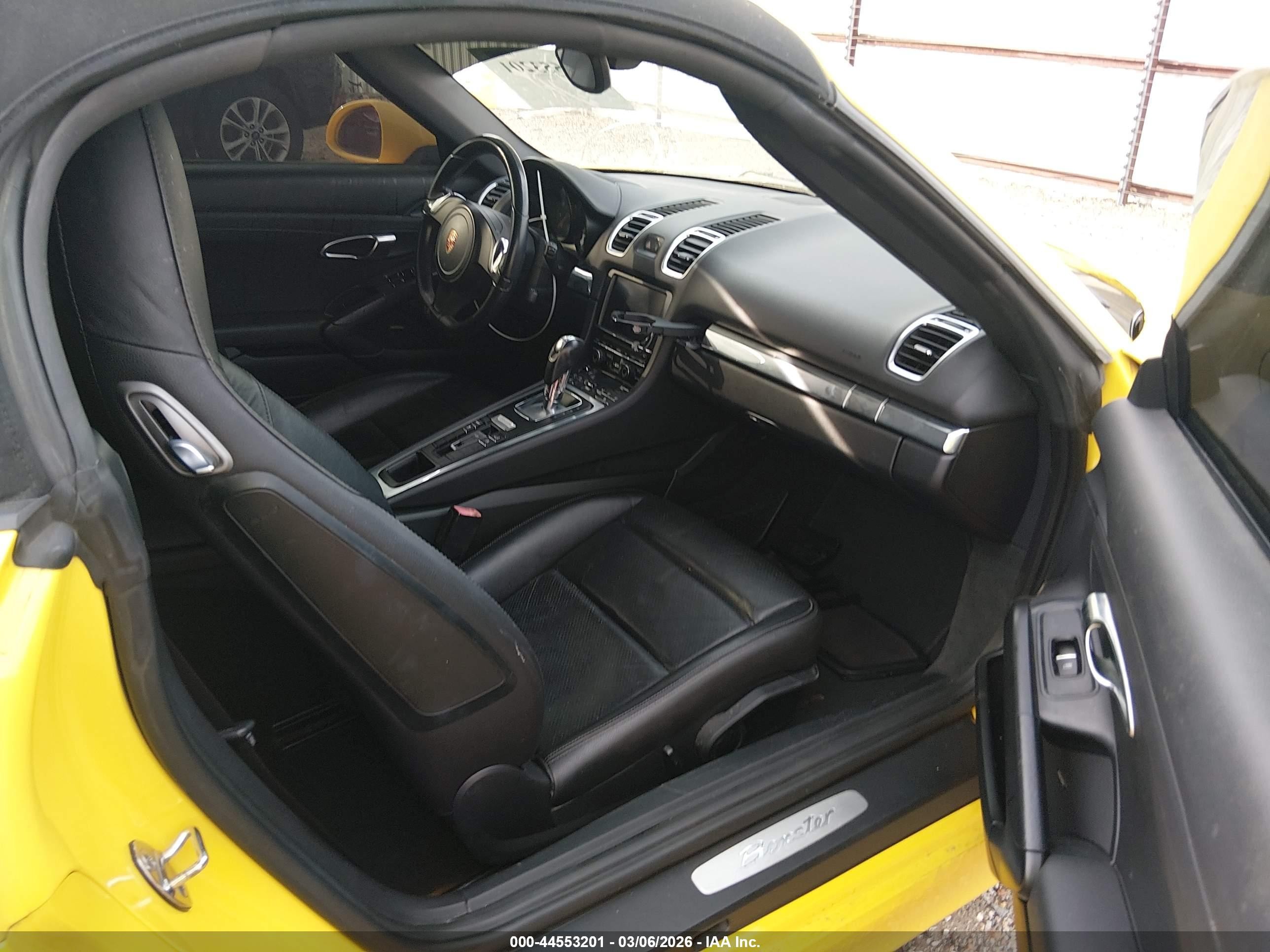 2014 Porsche Boxster   Yellow vin: WP0CA2A82ES122008