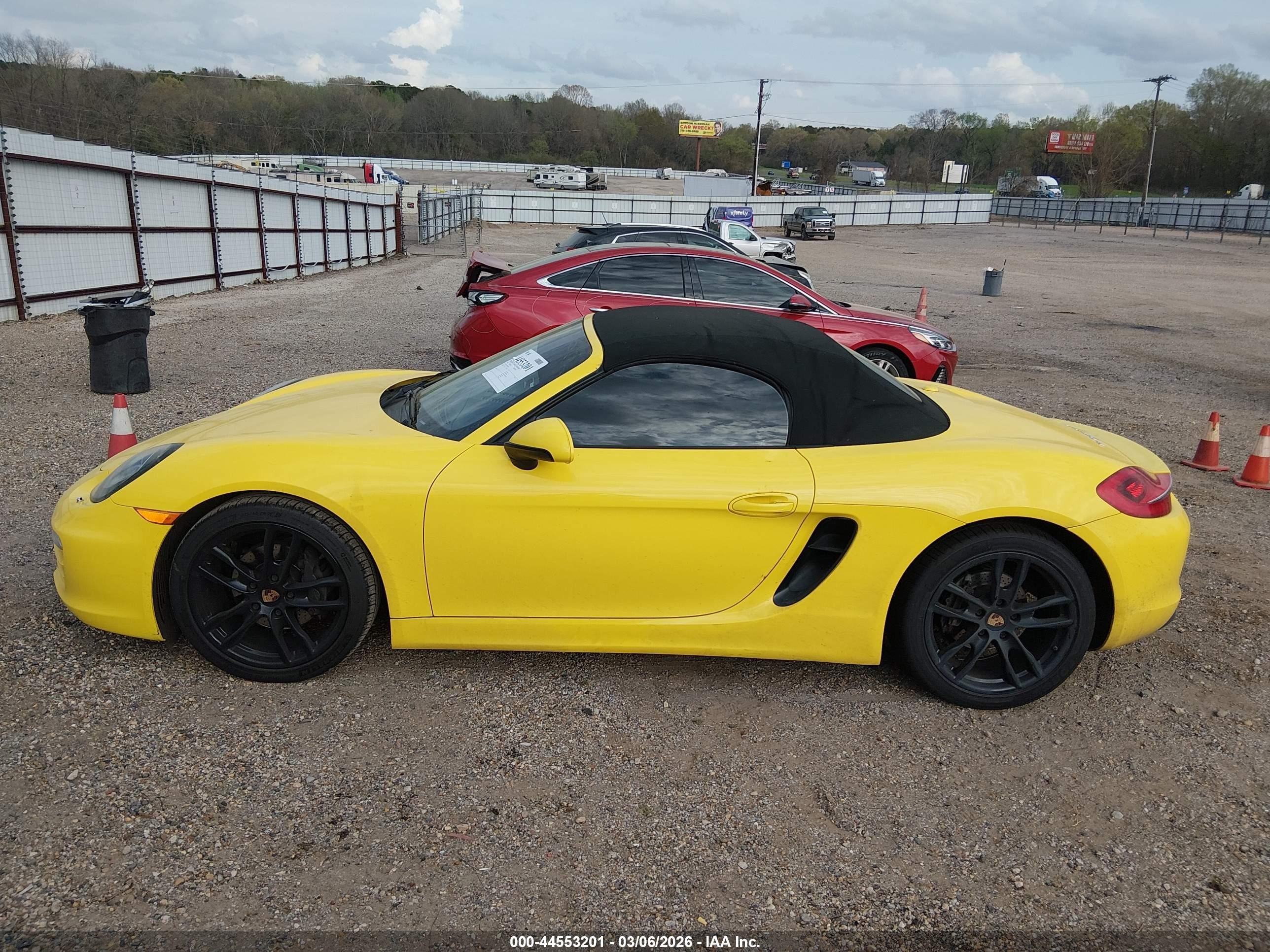 2014 Porsche Boxster   Yellow vin: WP0CA2A82ES122008