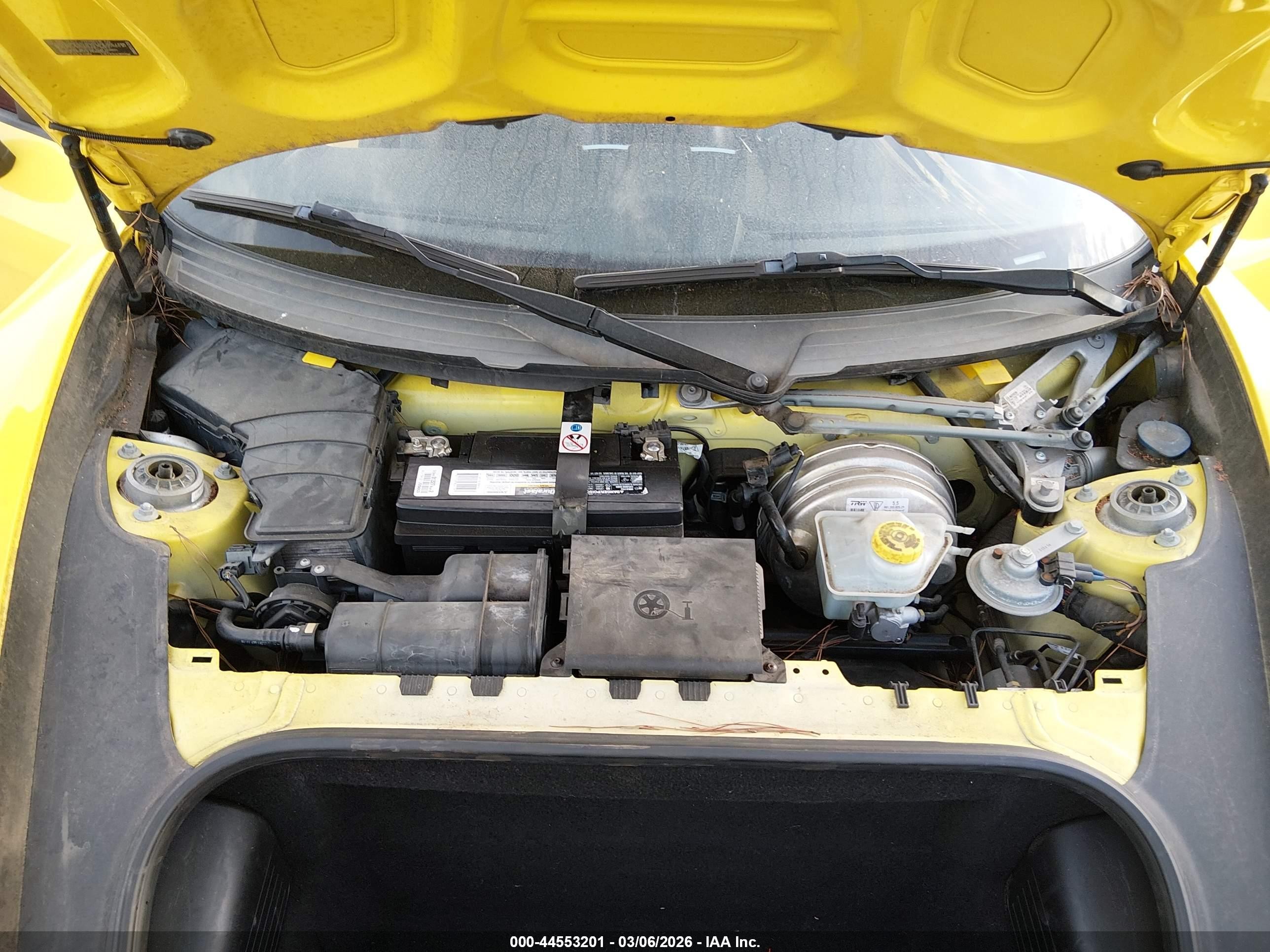 2014 Porsche Boxster   Yellow vin: WP0CA2A82ES122008