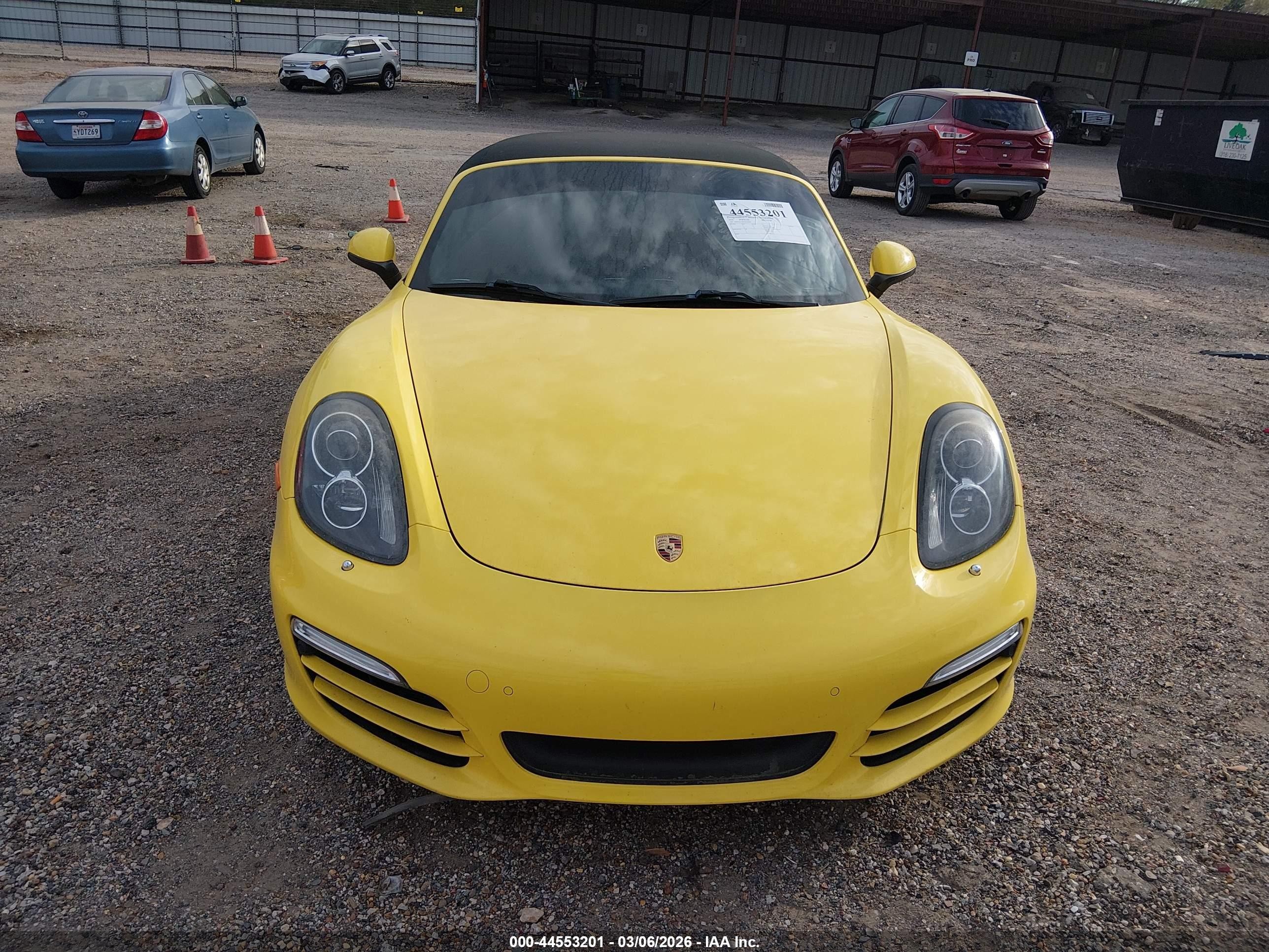 2014 Porsche Boxster   Yellow vin: WP0CA2A82ES122008