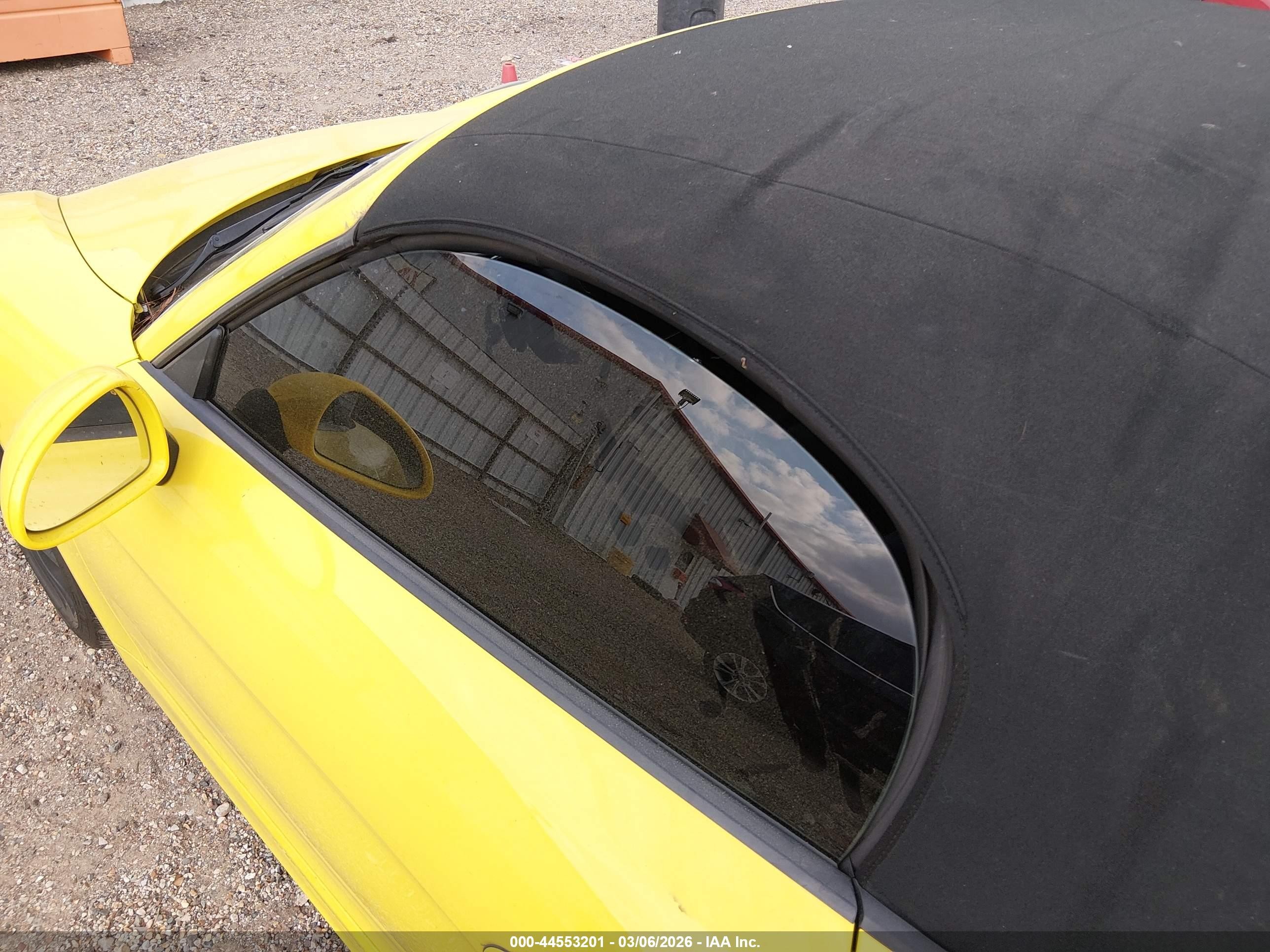 2014 Porsche Boxster   Yellow vin: WP0CA2A82ES122008