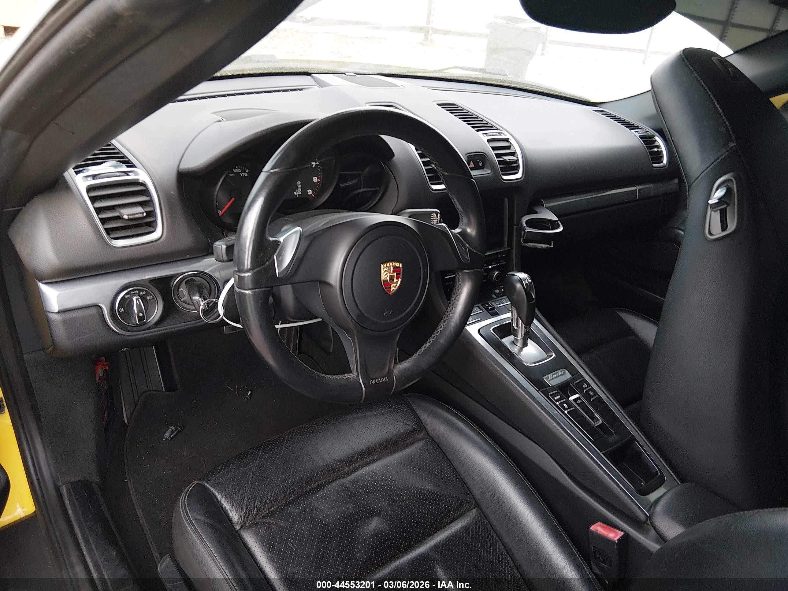 2014 Porsche Boxster   Yellow vin: WP0CA2A82ES122008