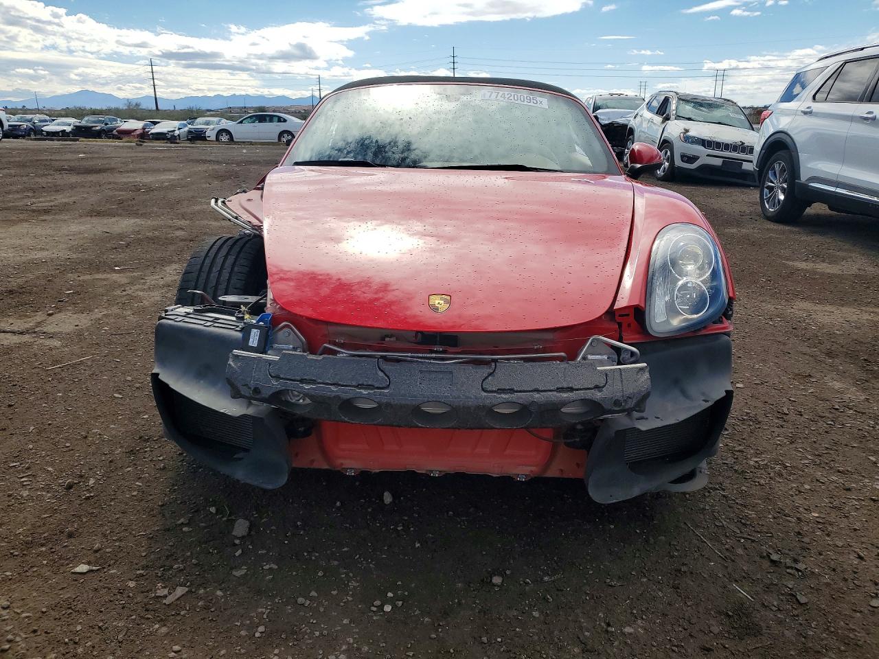 2014 Porsche Boxster Red vin: WP0CA2A85ES121869