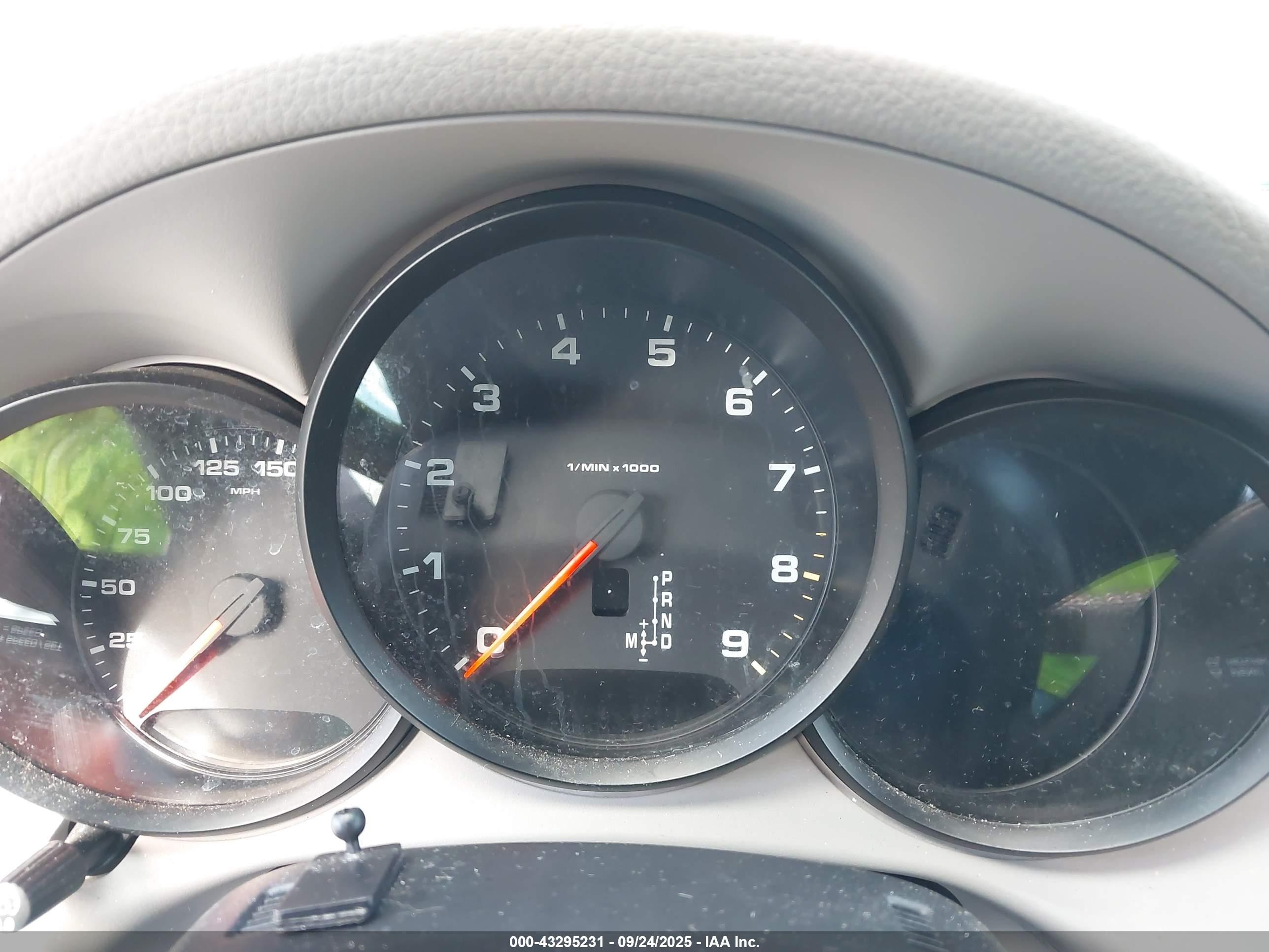 2014 Porsche Boxster   Black vin: WP0CA2A86ES120780