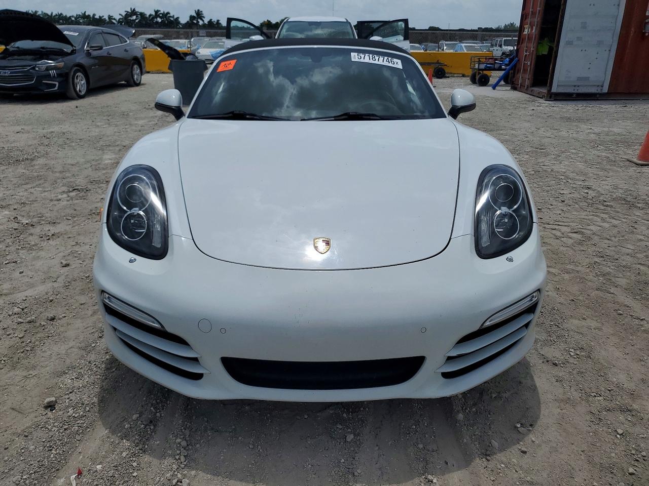 2013 Porsche Boxster White vin: WP0CA2A8XDS114088